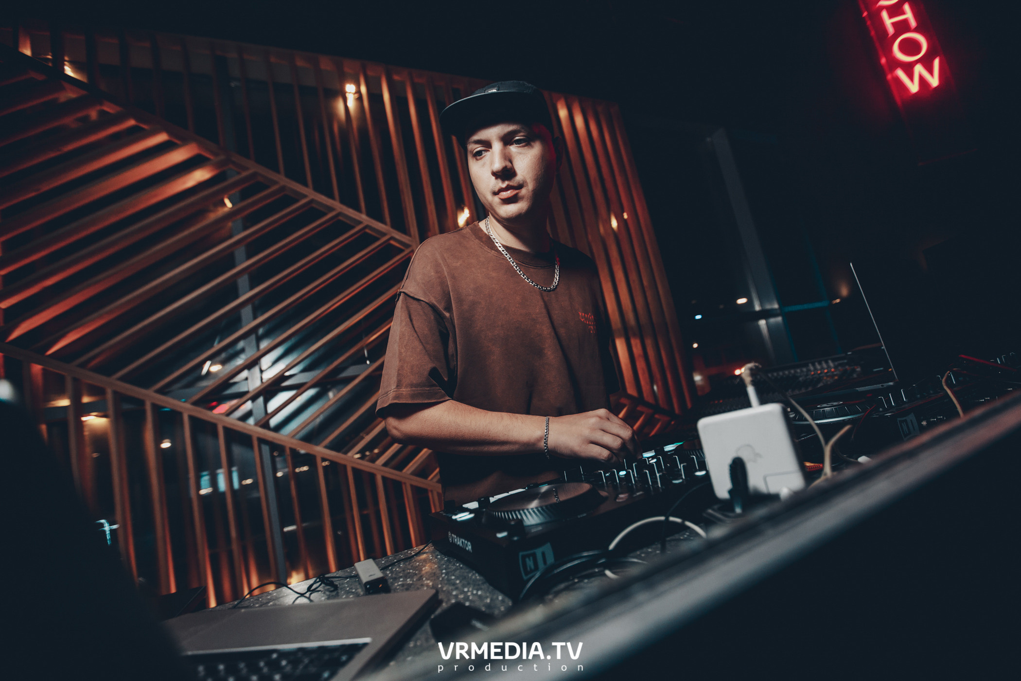 Выходные в баре «DOSKI»