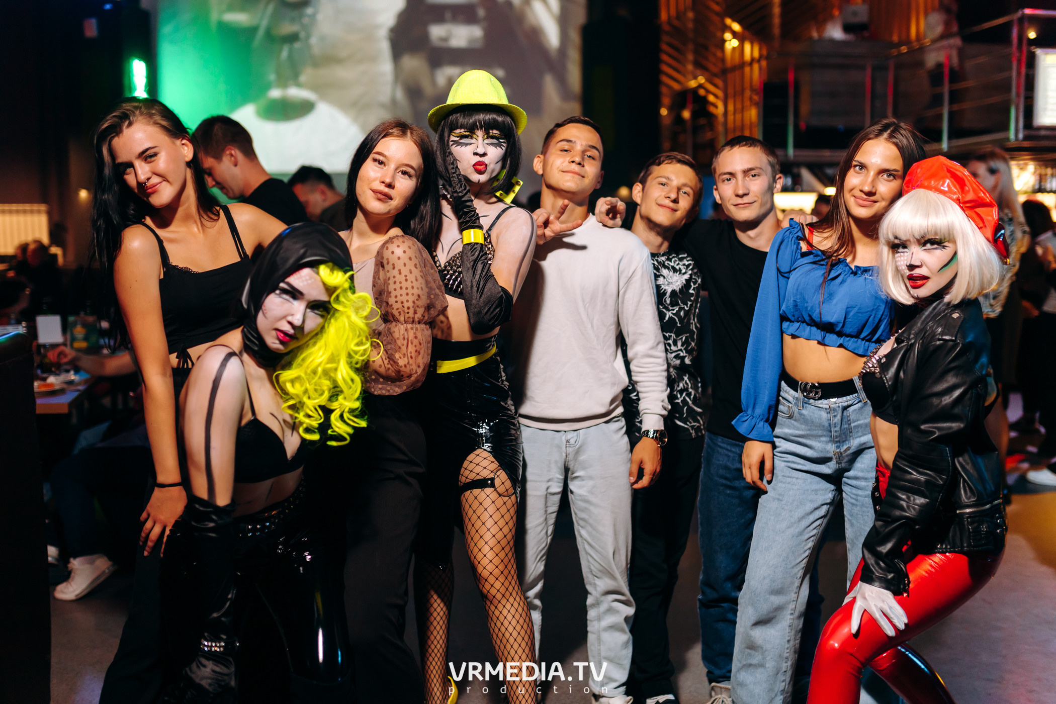 Выходные в баре «DOSKI»