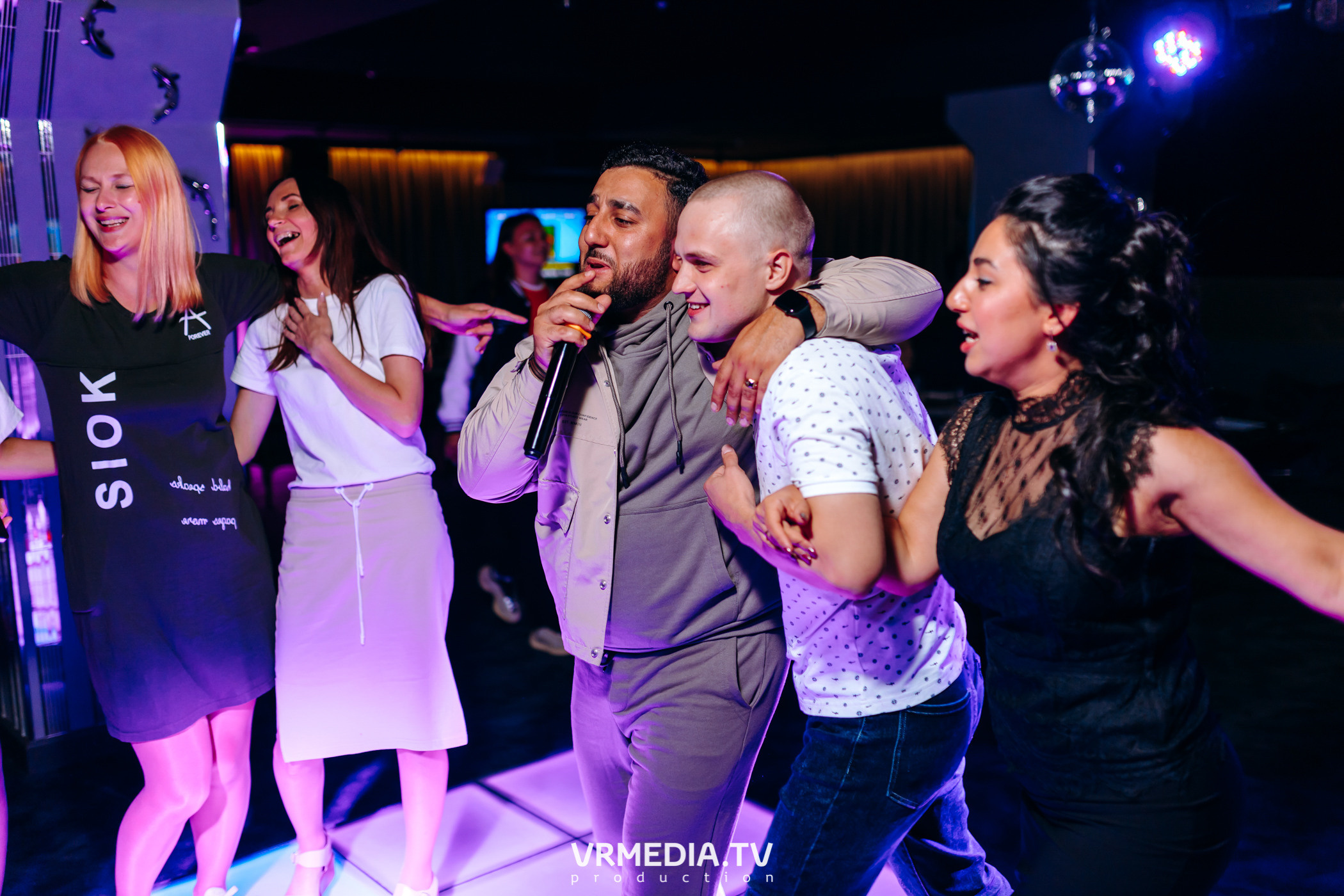 Ночь фотографии в караоке-баре «Volna»