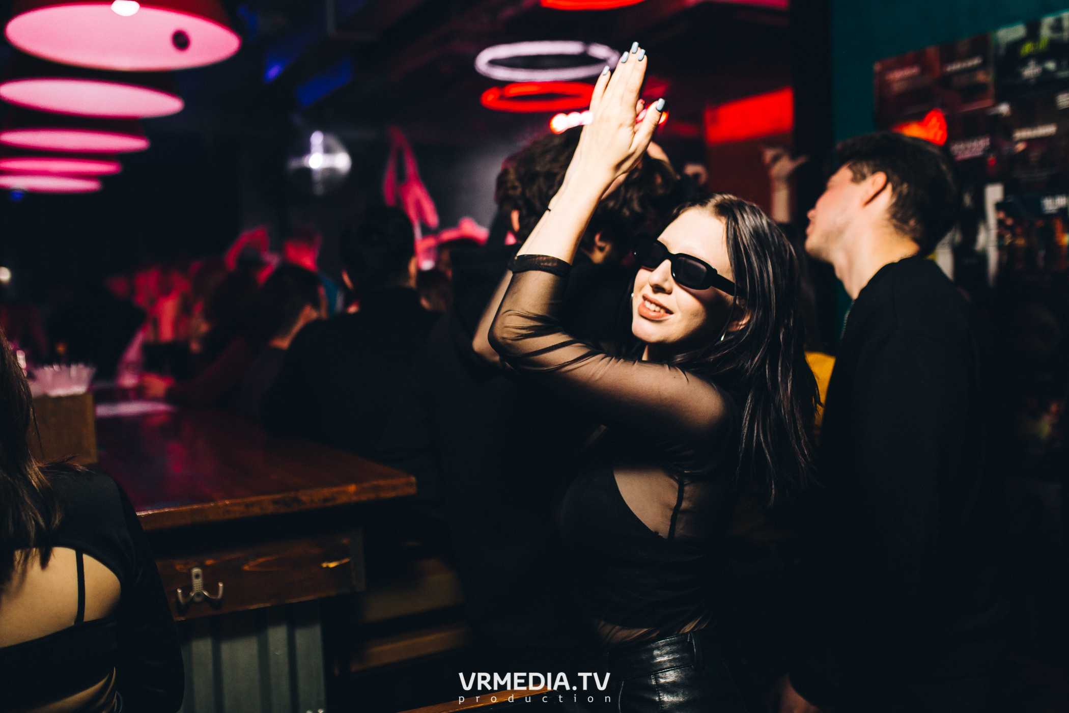 Выходные в баре «Хука Хаус»