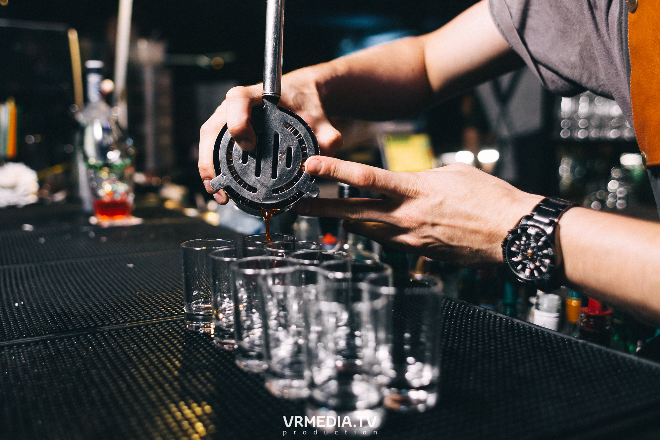 Выходные в баре «DOSKI»