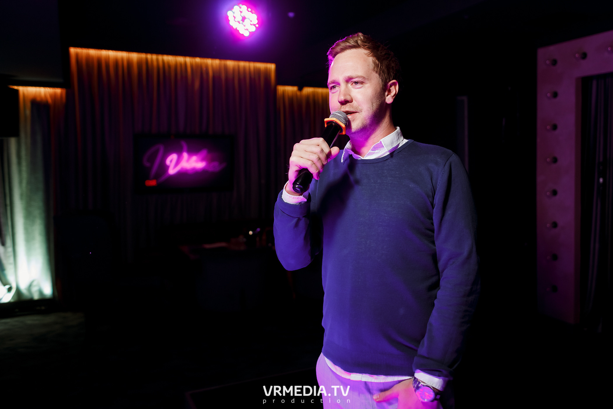 Выходные в караоке-баре «Volna»