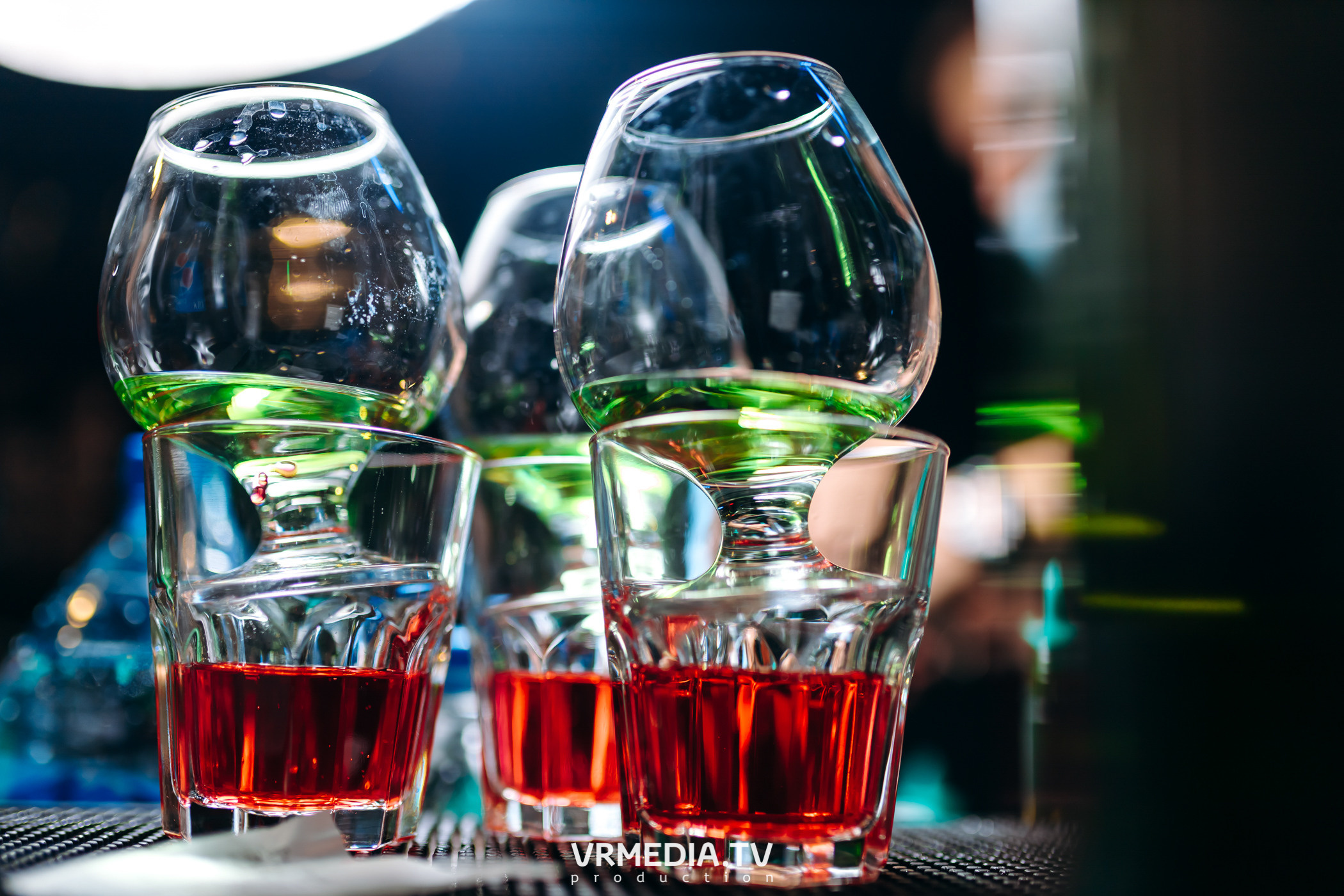 Выходные в баре «DOSKI»