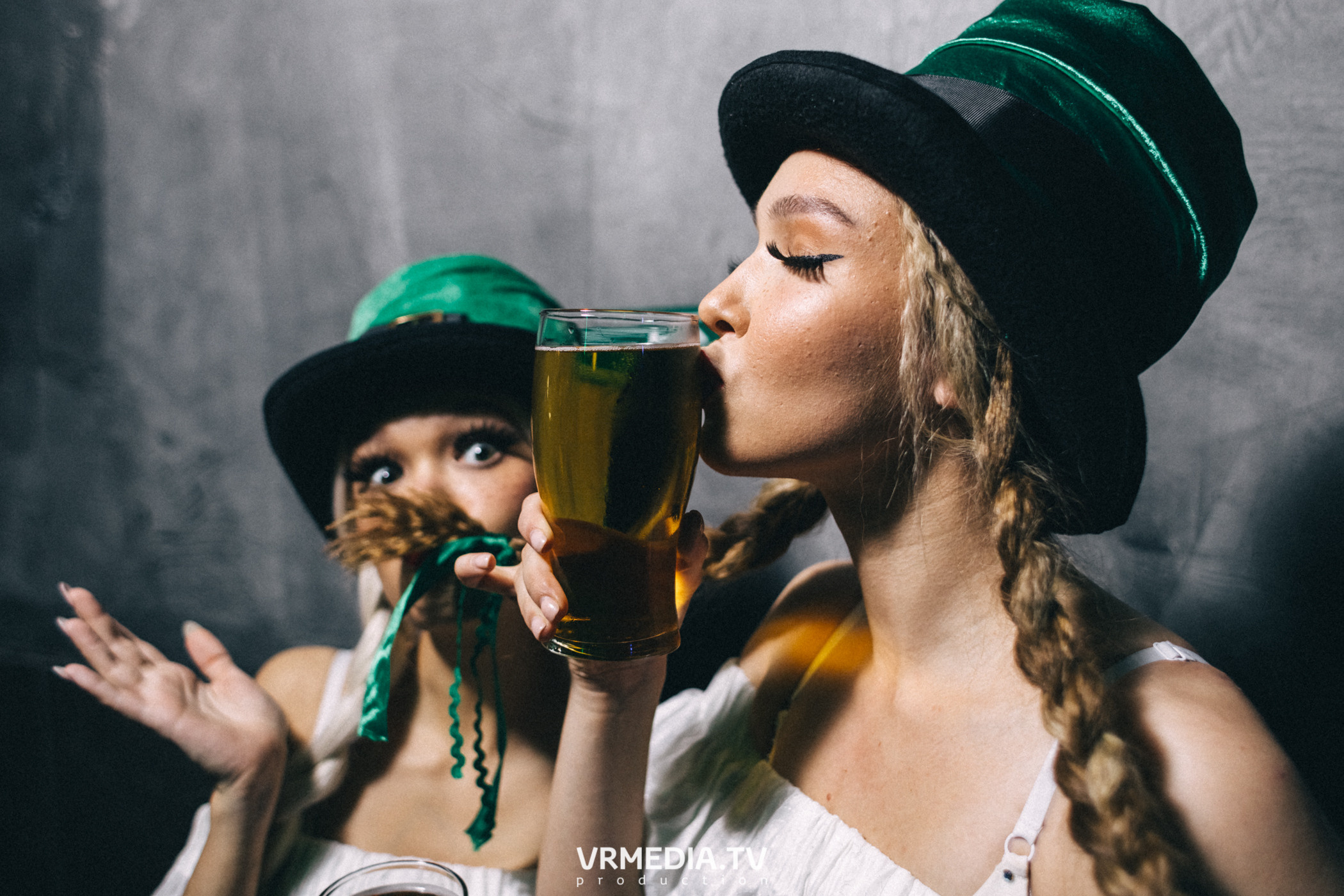 Выходные в баре «DOSKI»