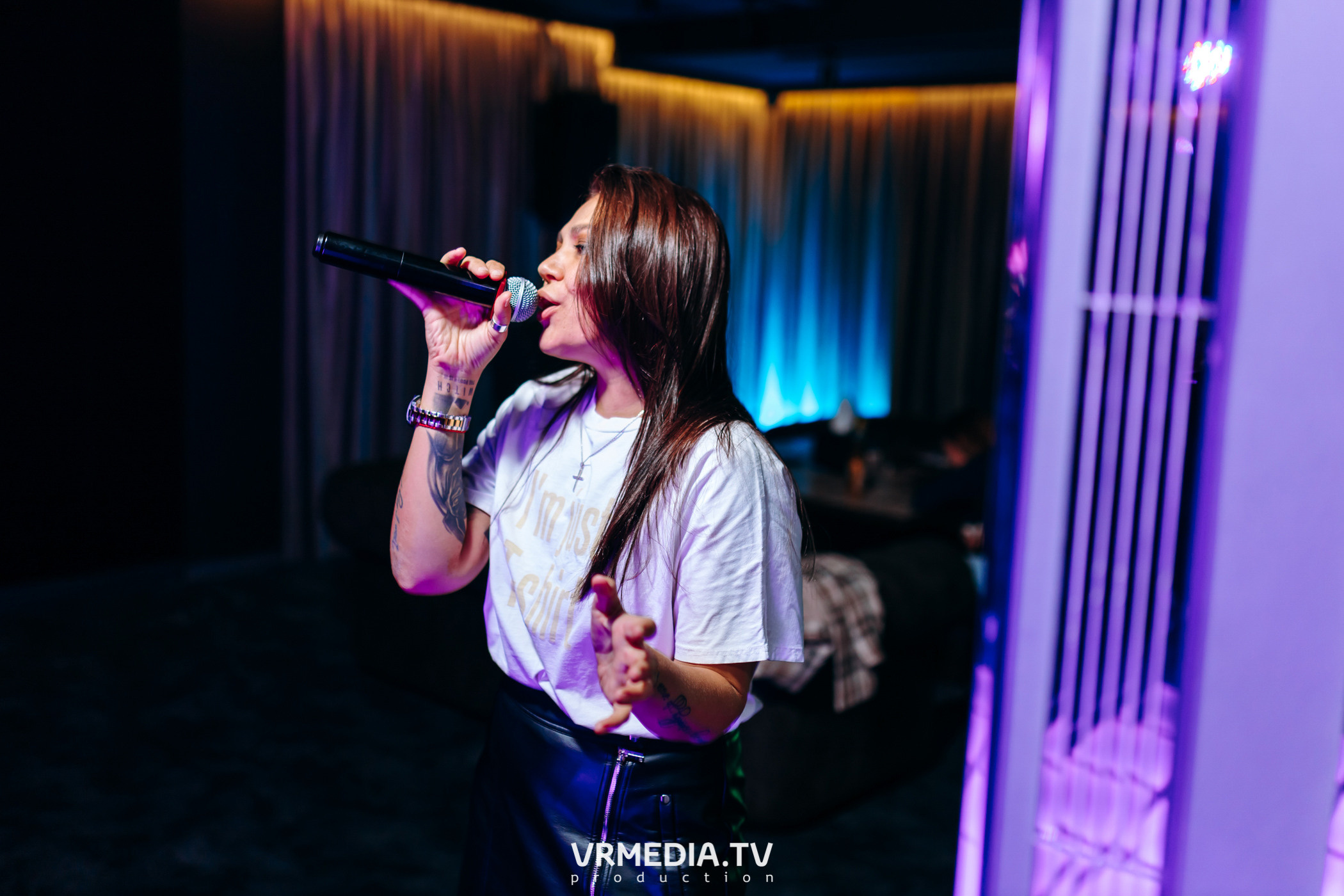 Ночь фотографии в караоке-баре «Volna»