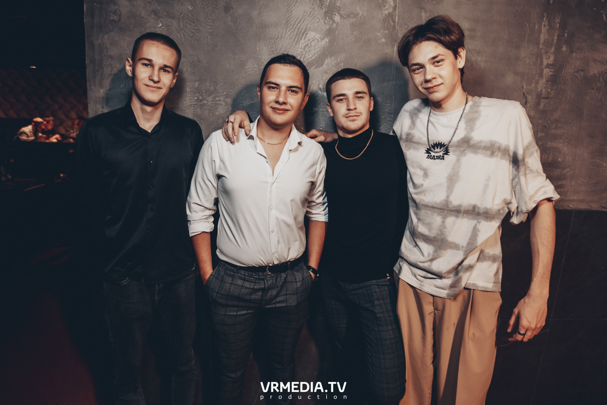 Выходные в баре «DOSKI»