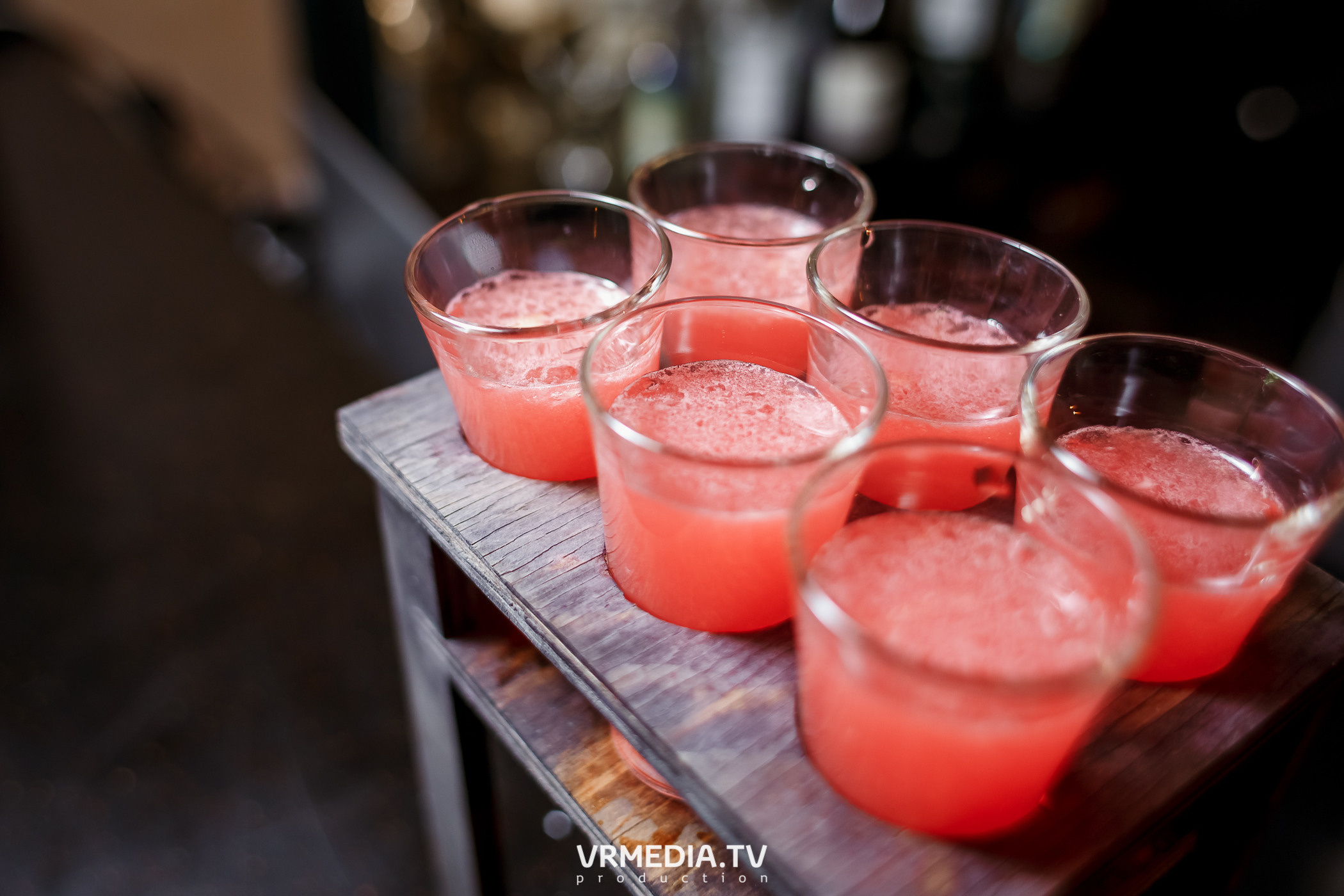 Выходные в караоке-баре «Volna»