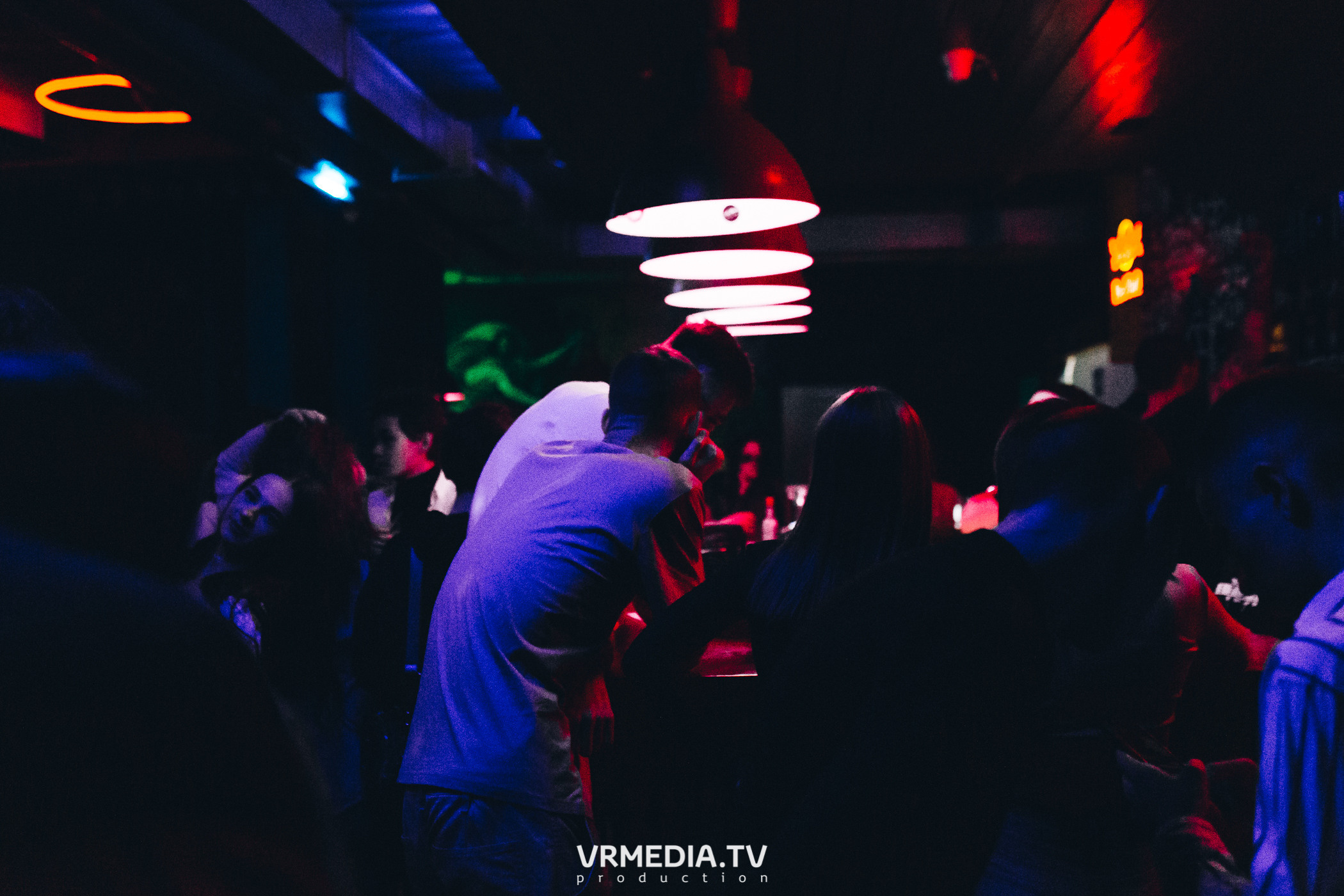 Выходные в баре «Хука Хаус»