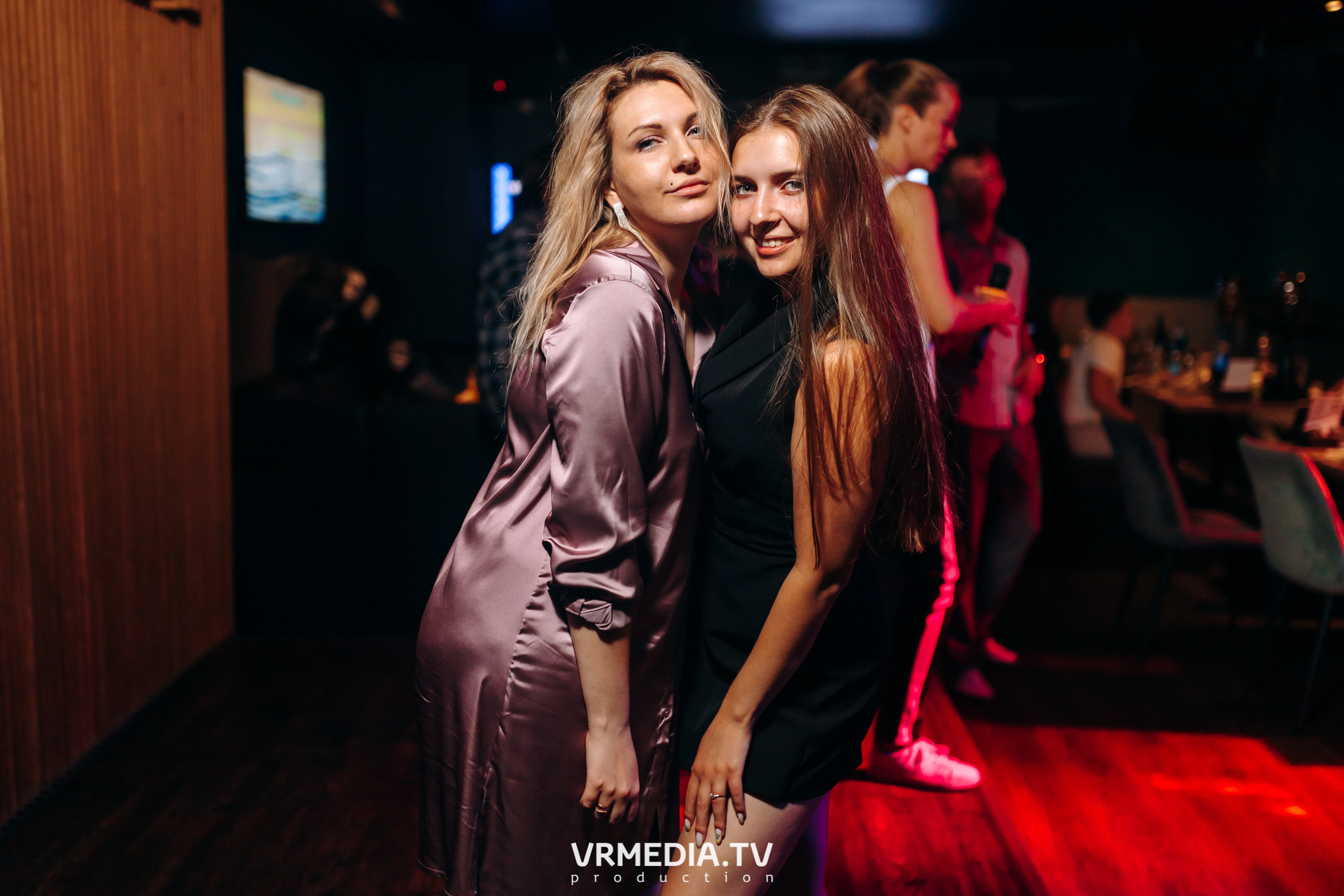 Выходные в баре «DOSKI»