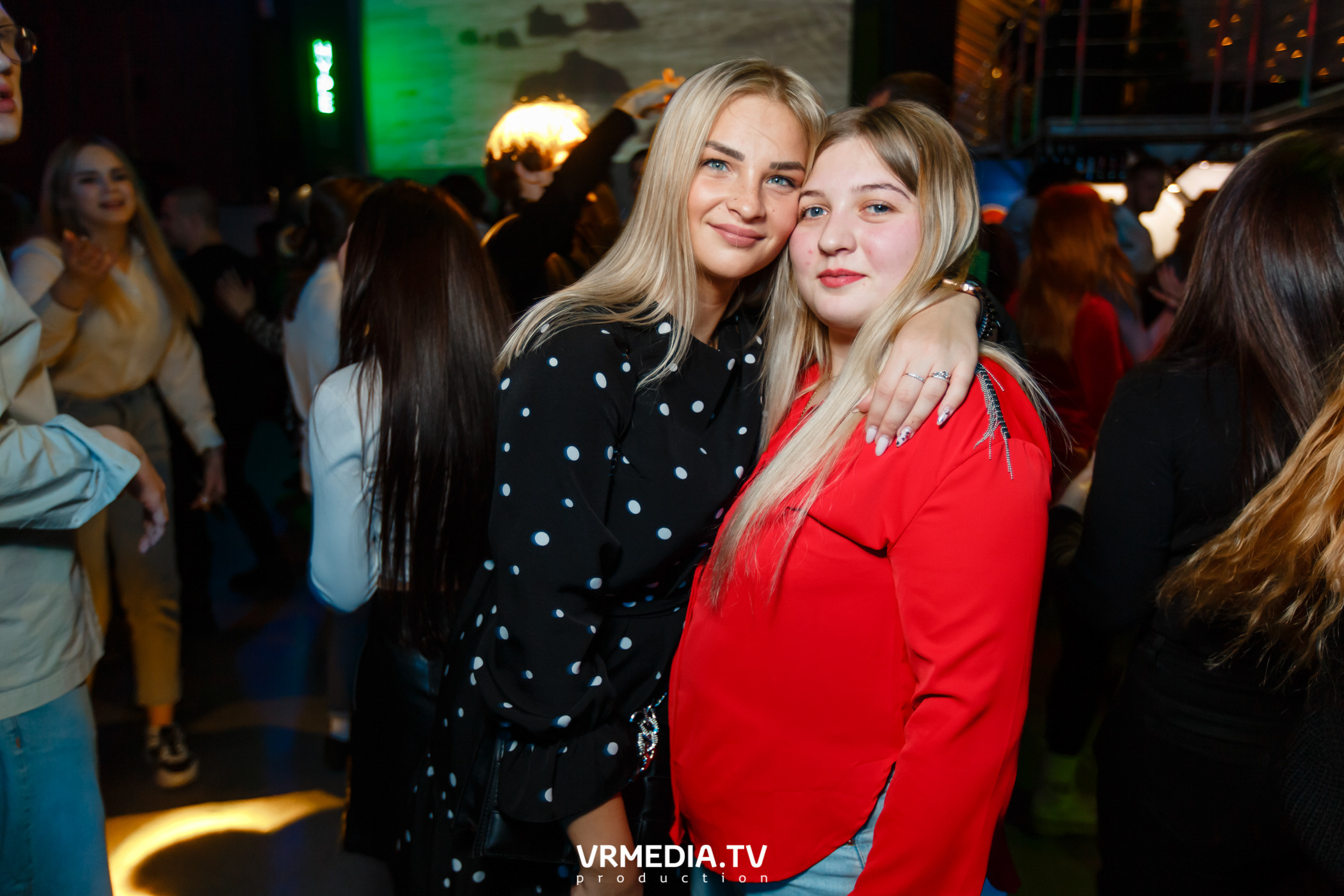 Выходные в баре «DOSKI»