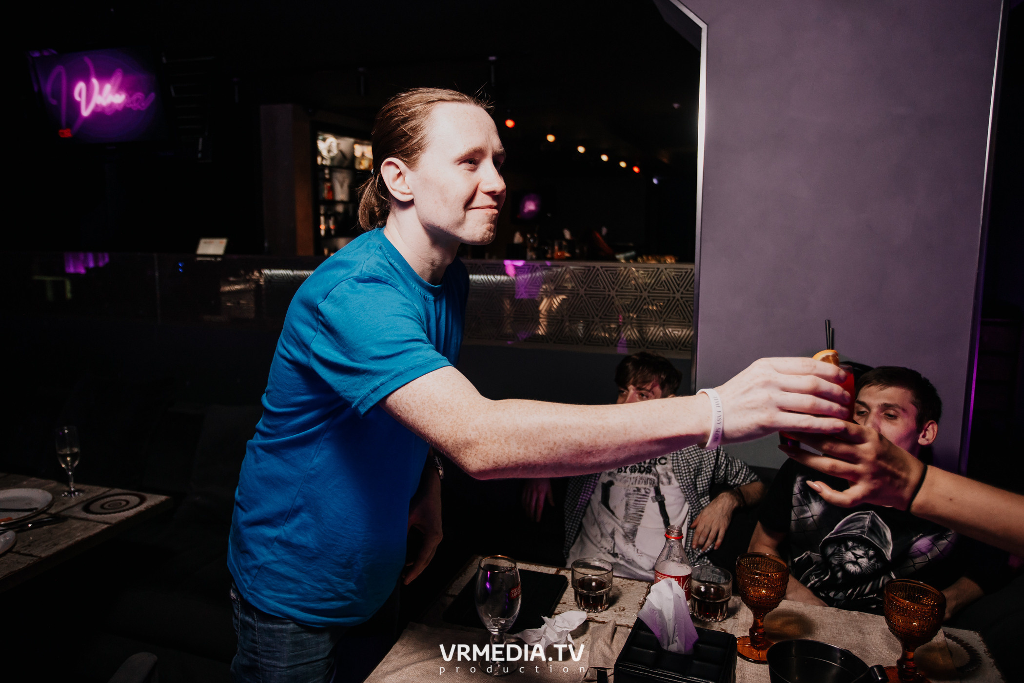 Выходные в караоке-баре «Volna»