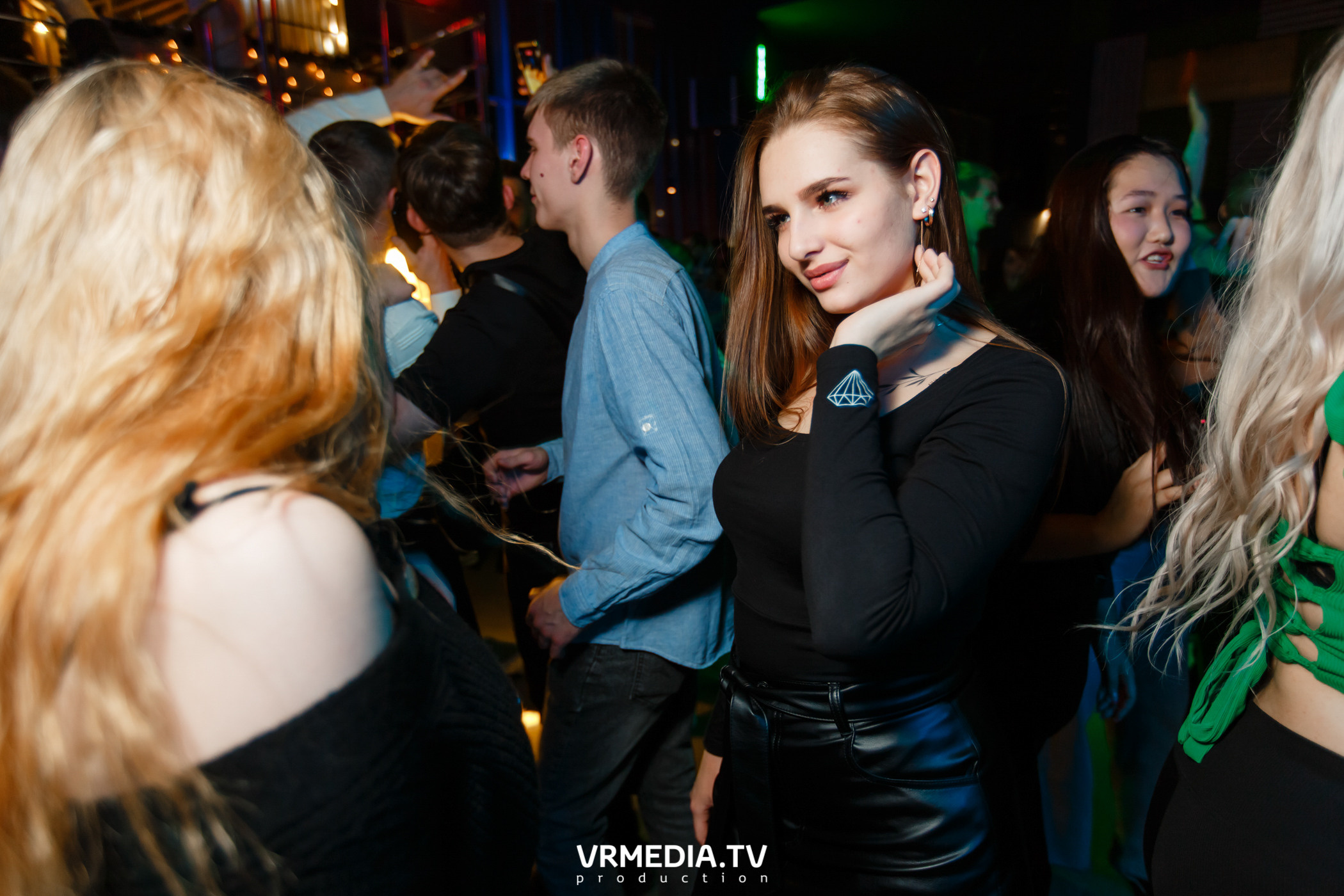 Выходные в баре «DOSKI»