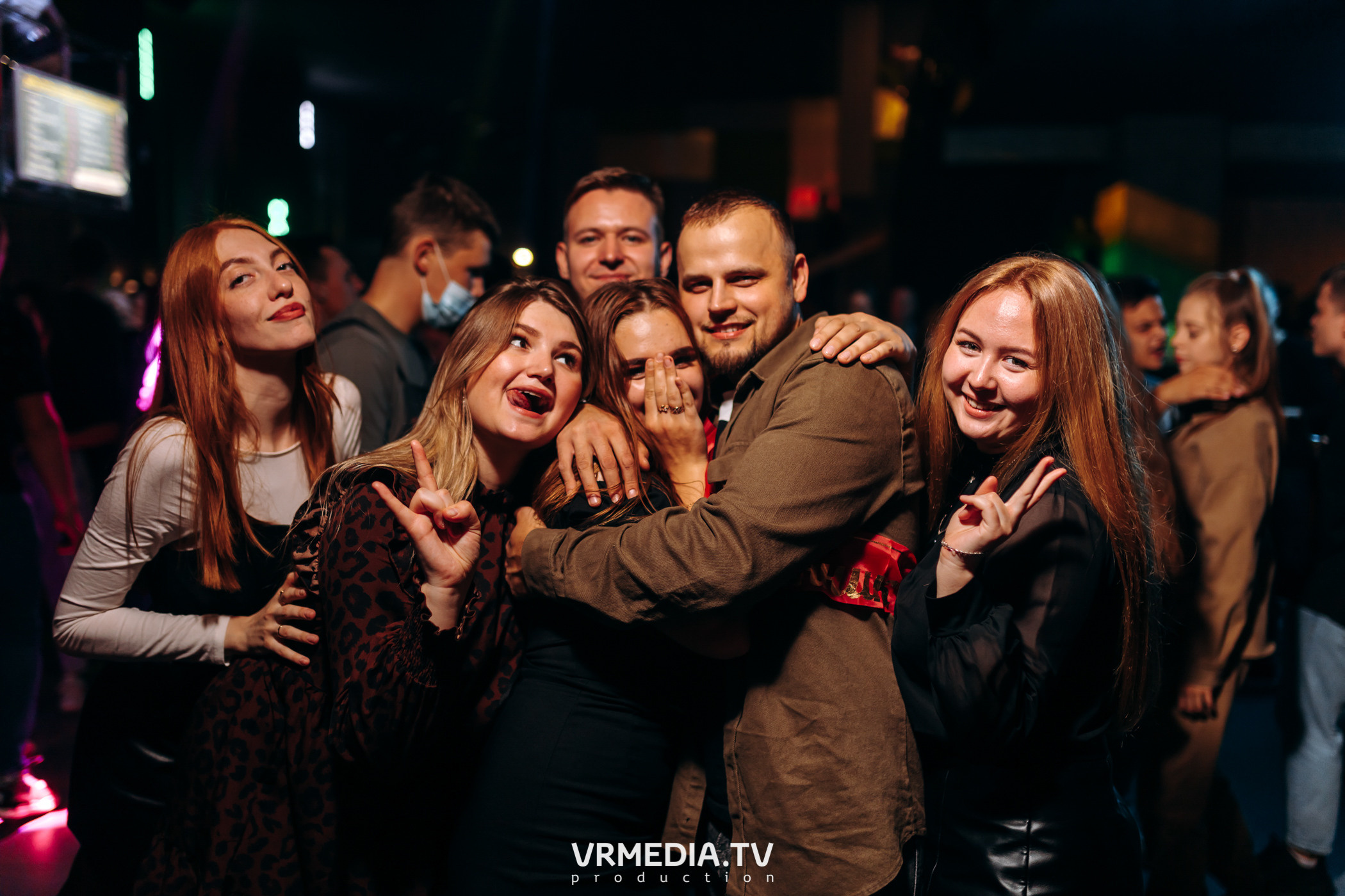 Выходные в баре «DOSKI»