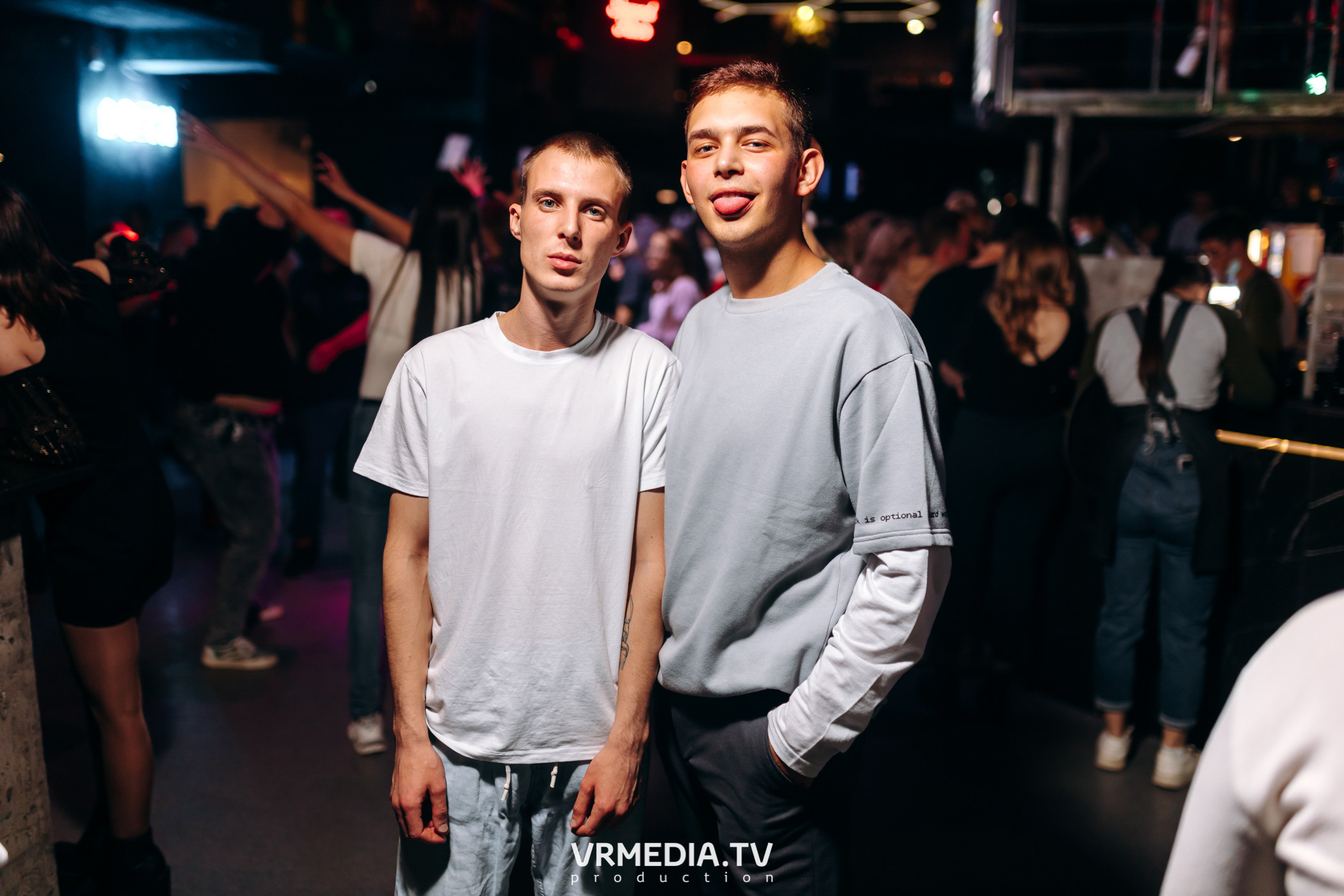 Выходные в баре «DOSKI»