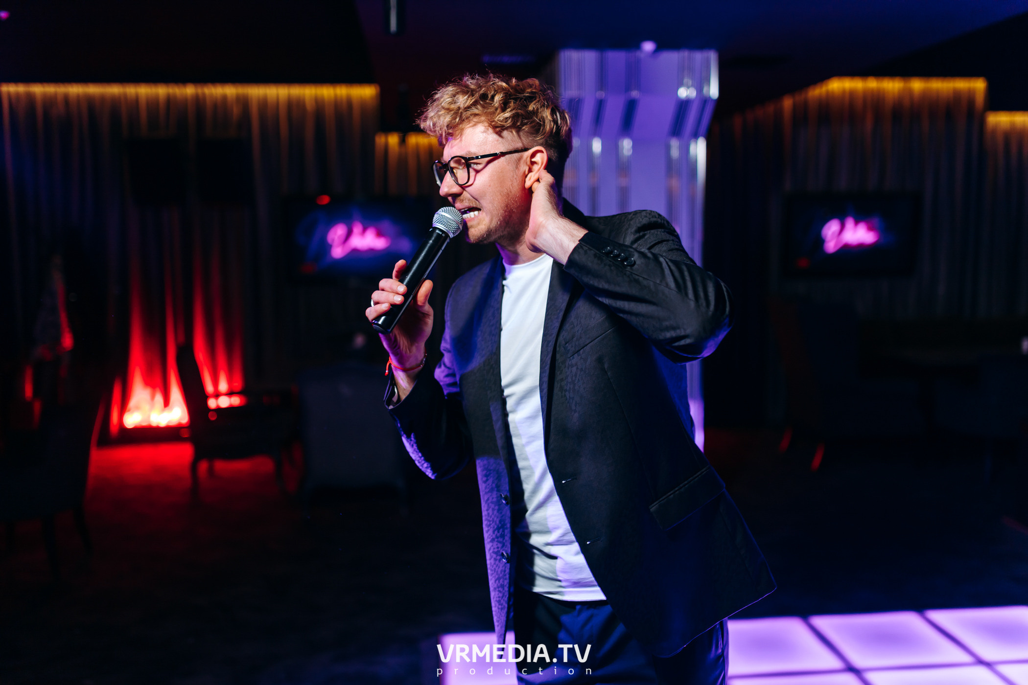 «Жуй орбит без сахара» в караоке-баре «Volna»