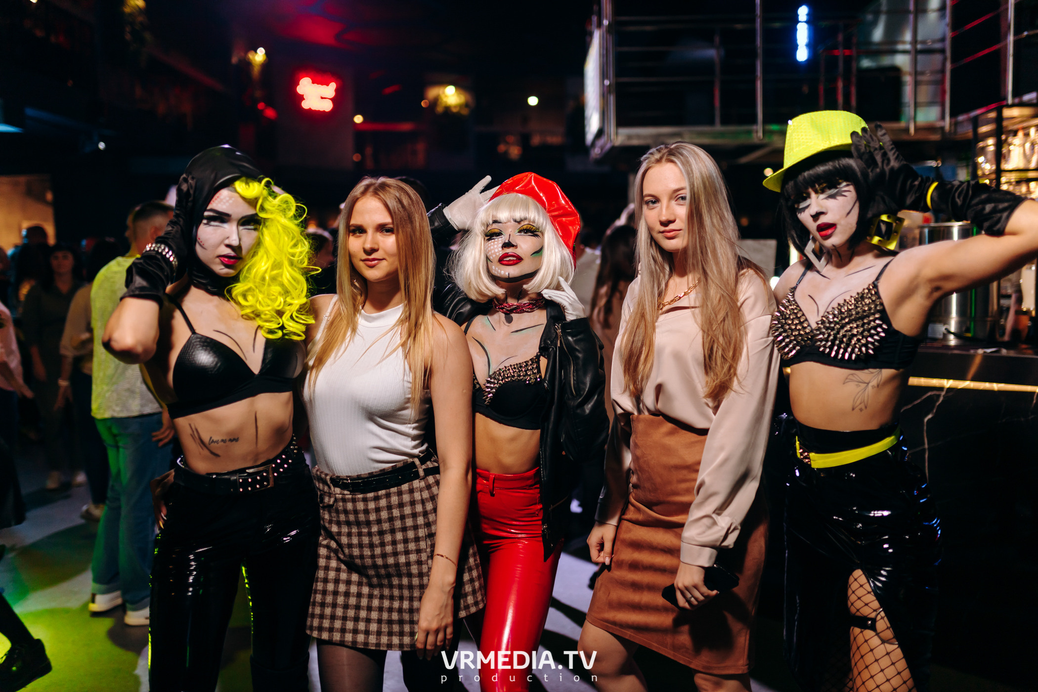 Выходные в баре «DOSKI»