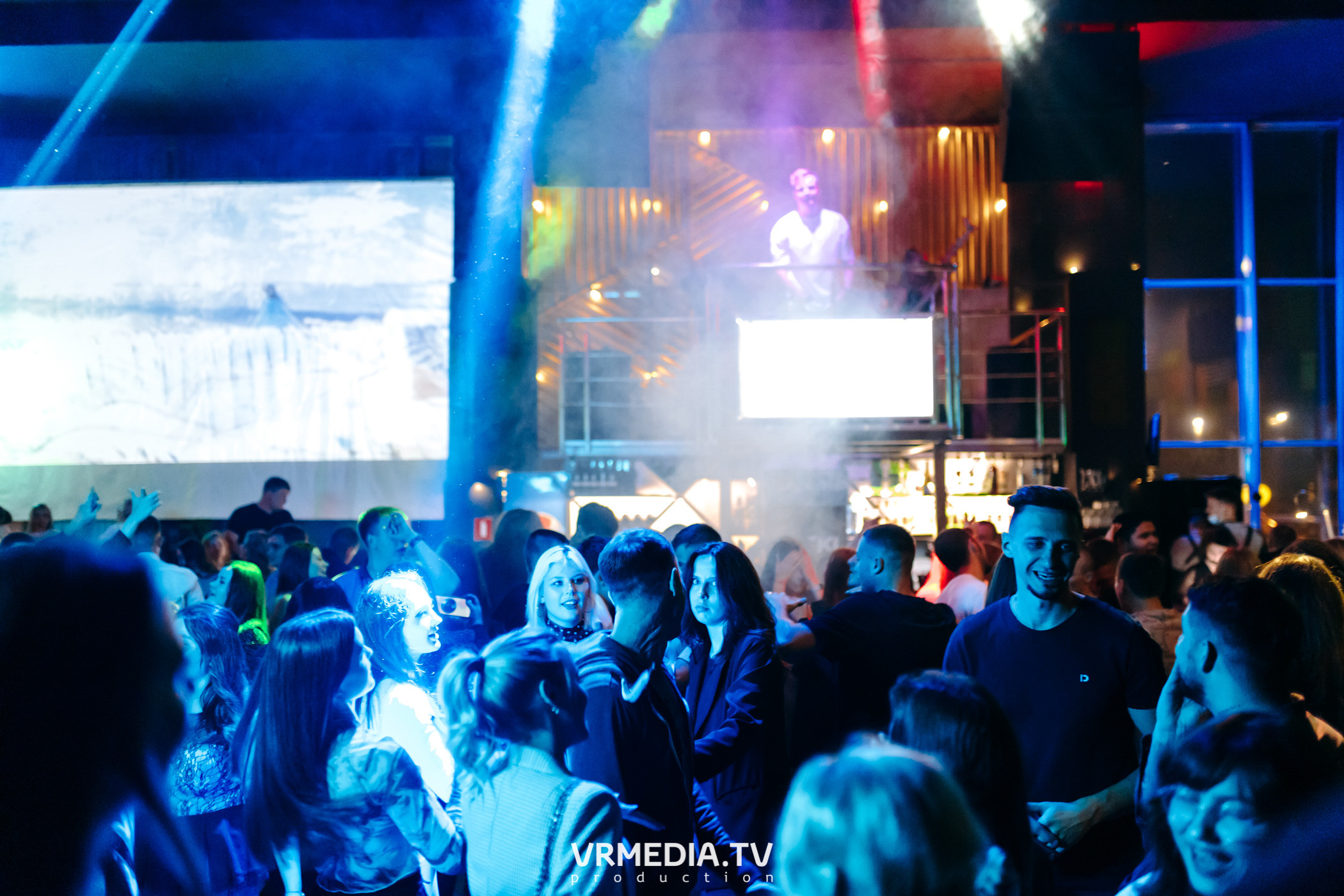 Выходные в баре «DOSKI»