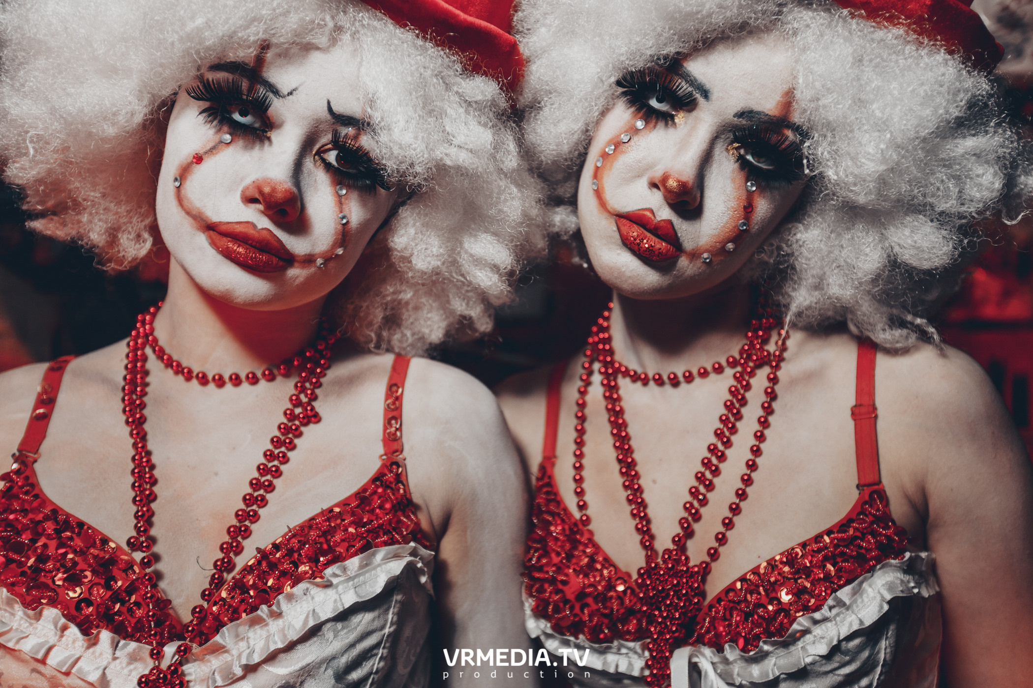 Театр мёртвых кукол в баре «DOSKI»