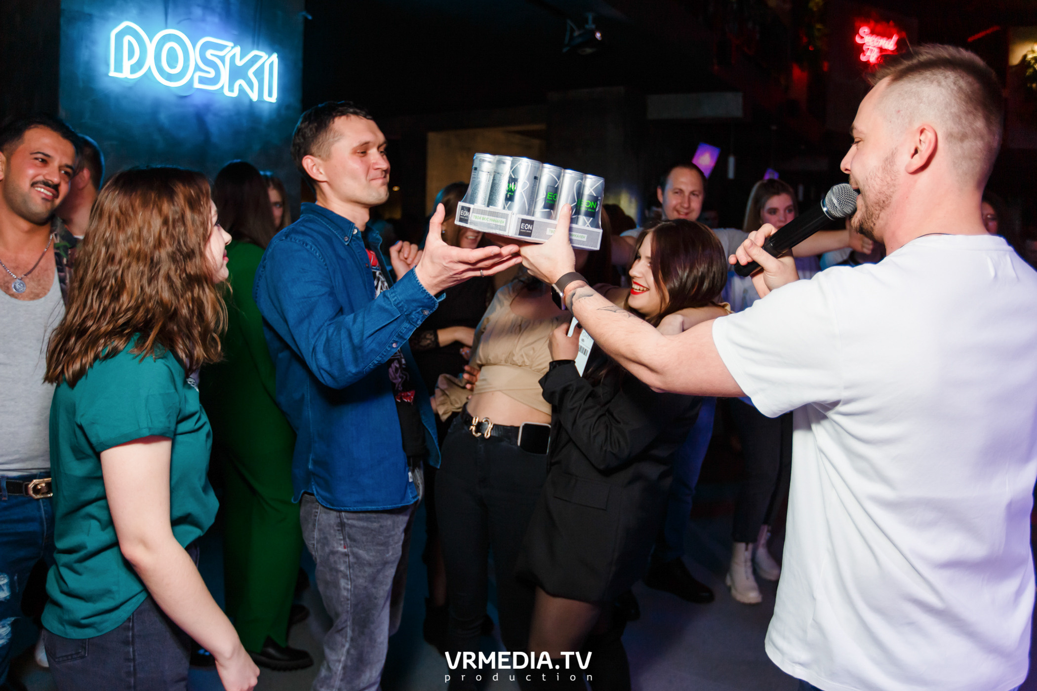 Выходные в баре «DOSKI»