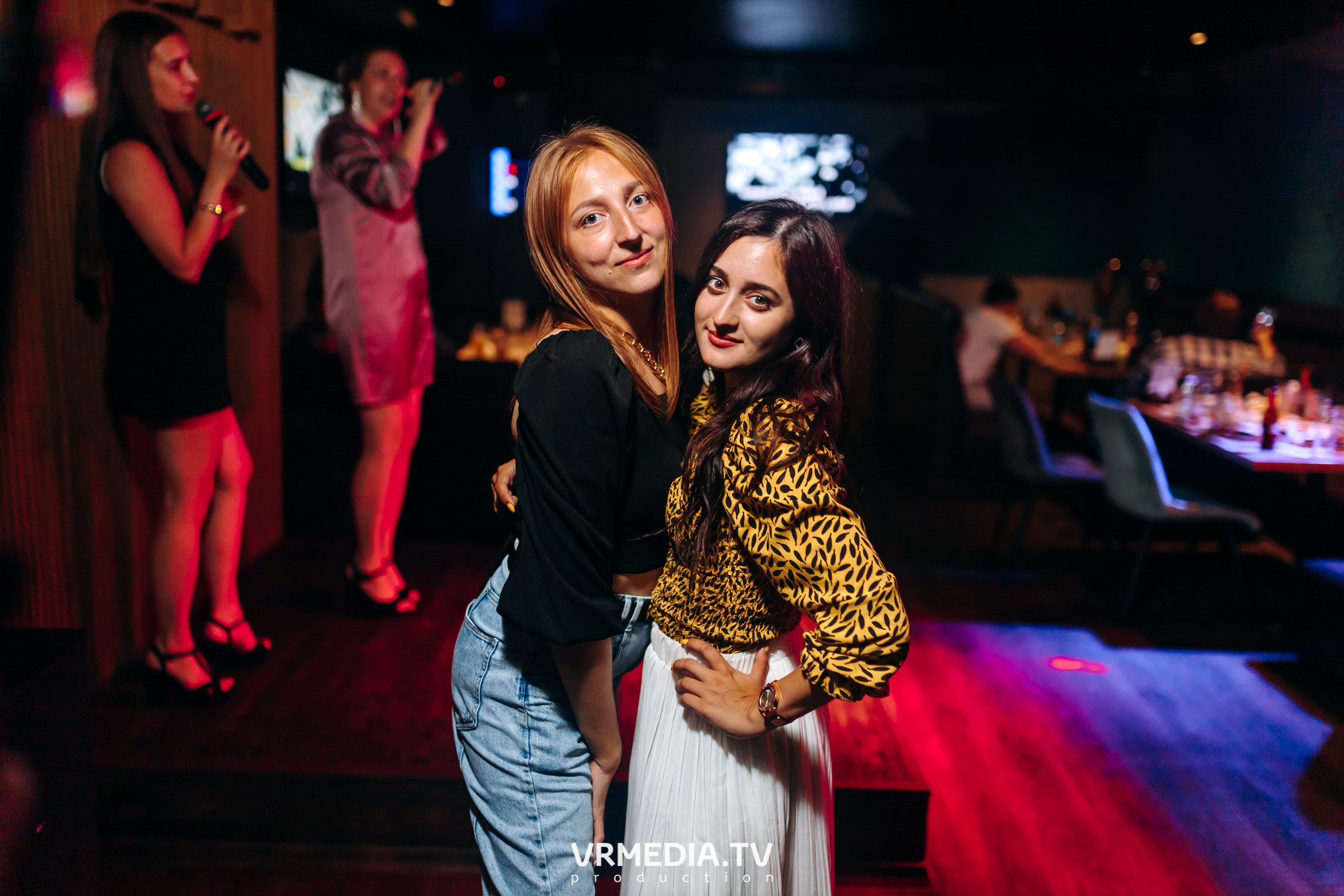 Выходные в баре «DOSKI»