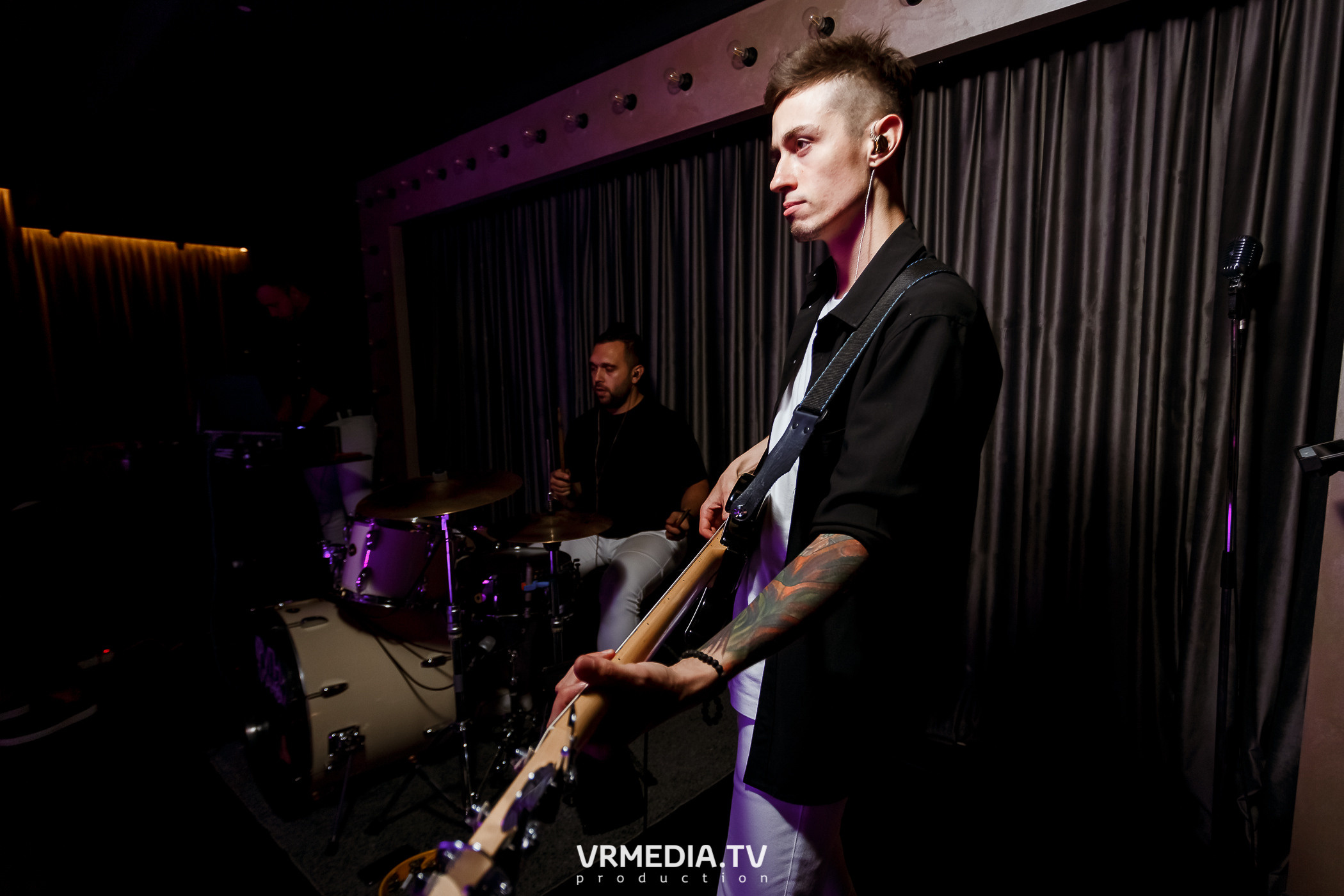 Выходные в караоке-баре «Volna»