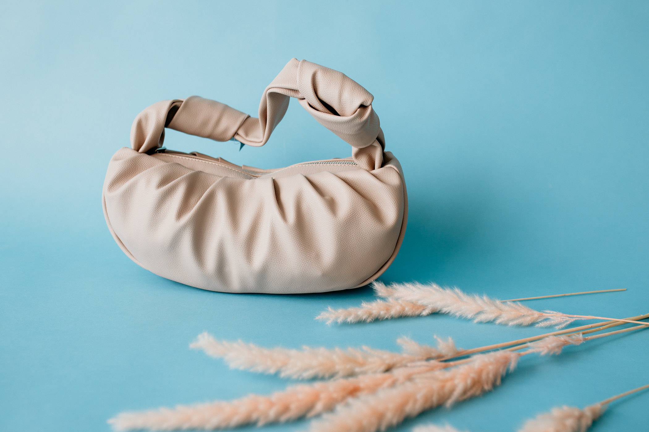 Бутик сумок и чемоданов «Королевство Сумок»