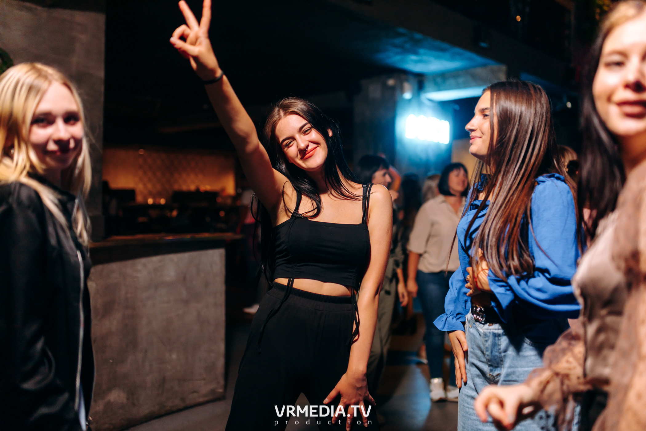 Выходные в баре «DOSKI»