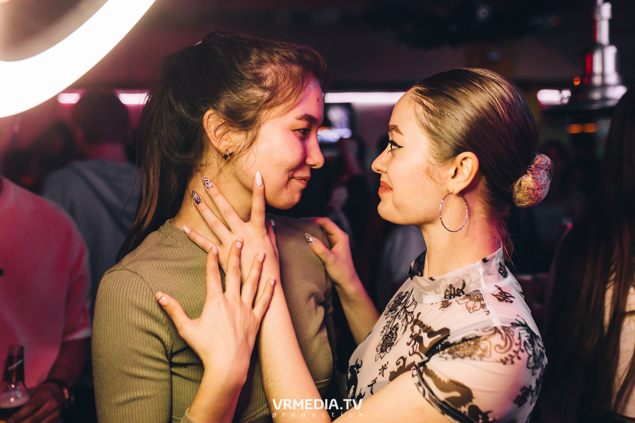 Выходные в баре «Cosmo»