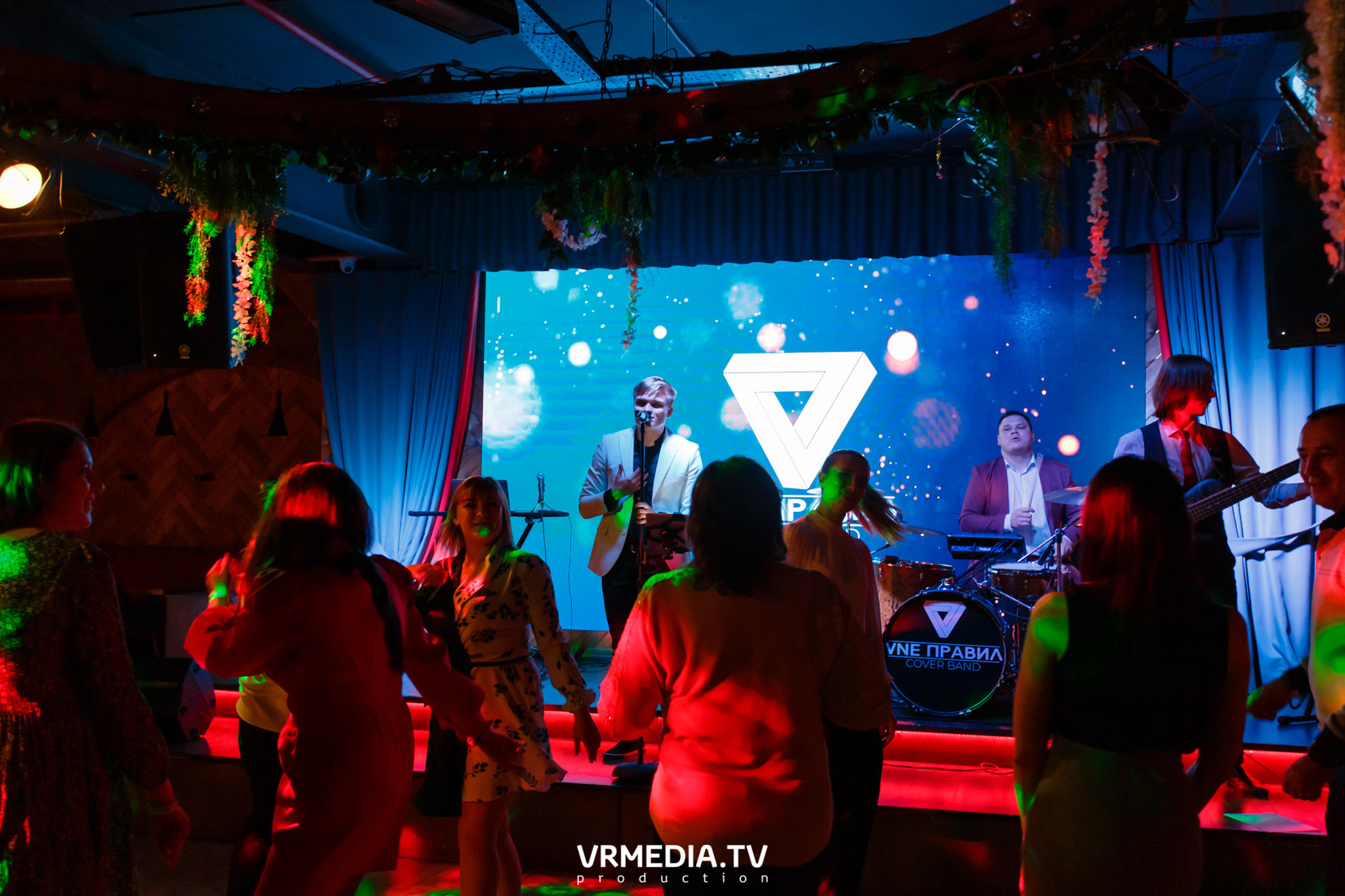 #ЖАРКИЕДНИИНОЧИ в гриль-баре «Жара»