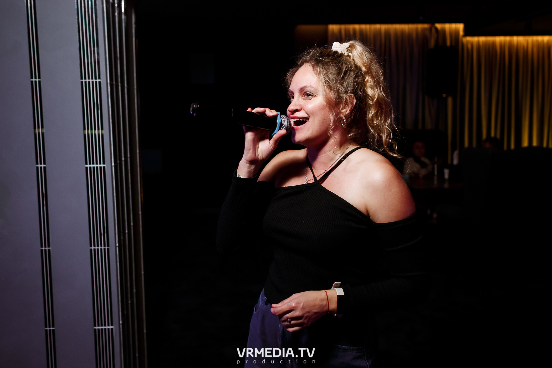 Выходные в караоке-баре «Volna»