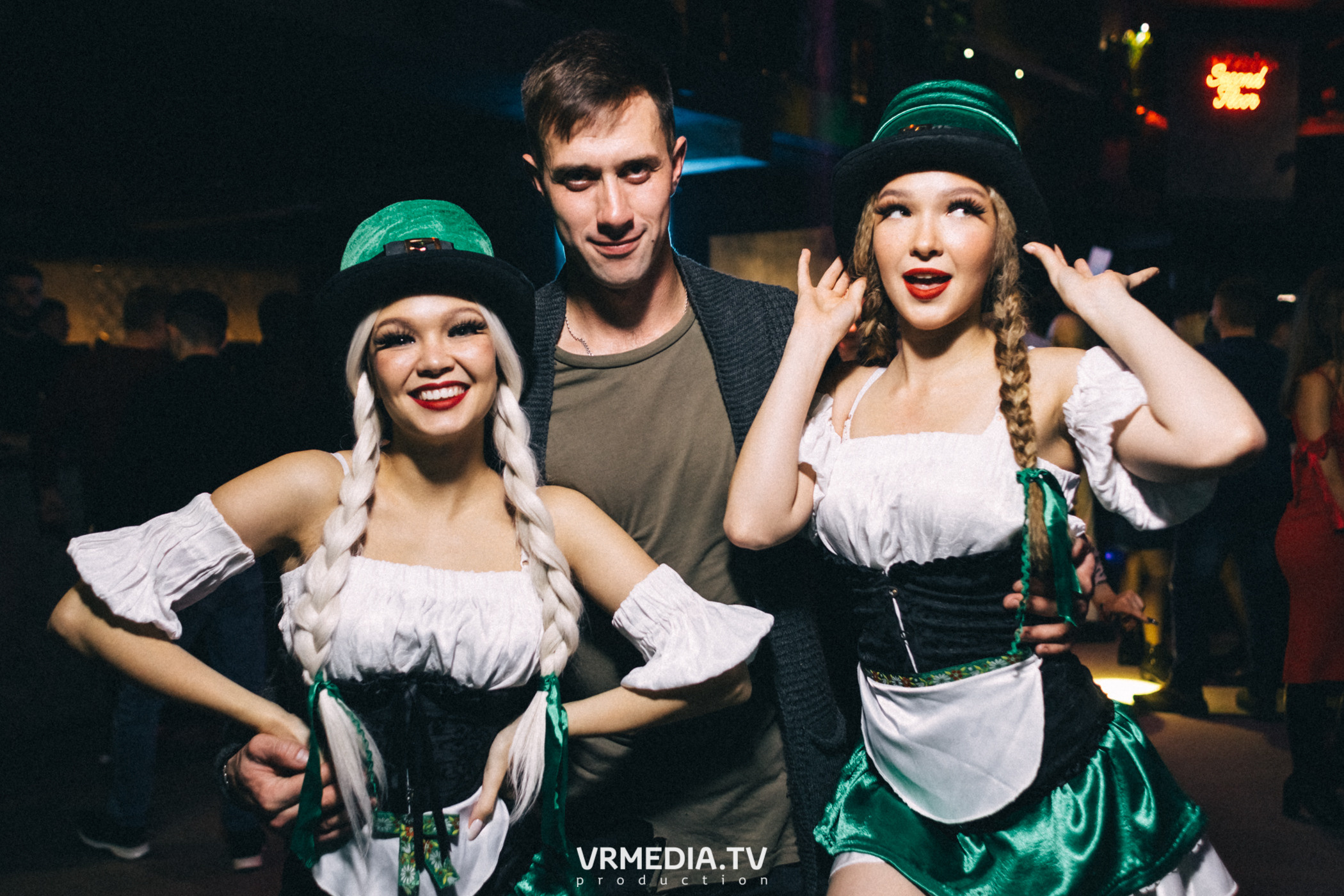 Выходные в баре «DOSKI»