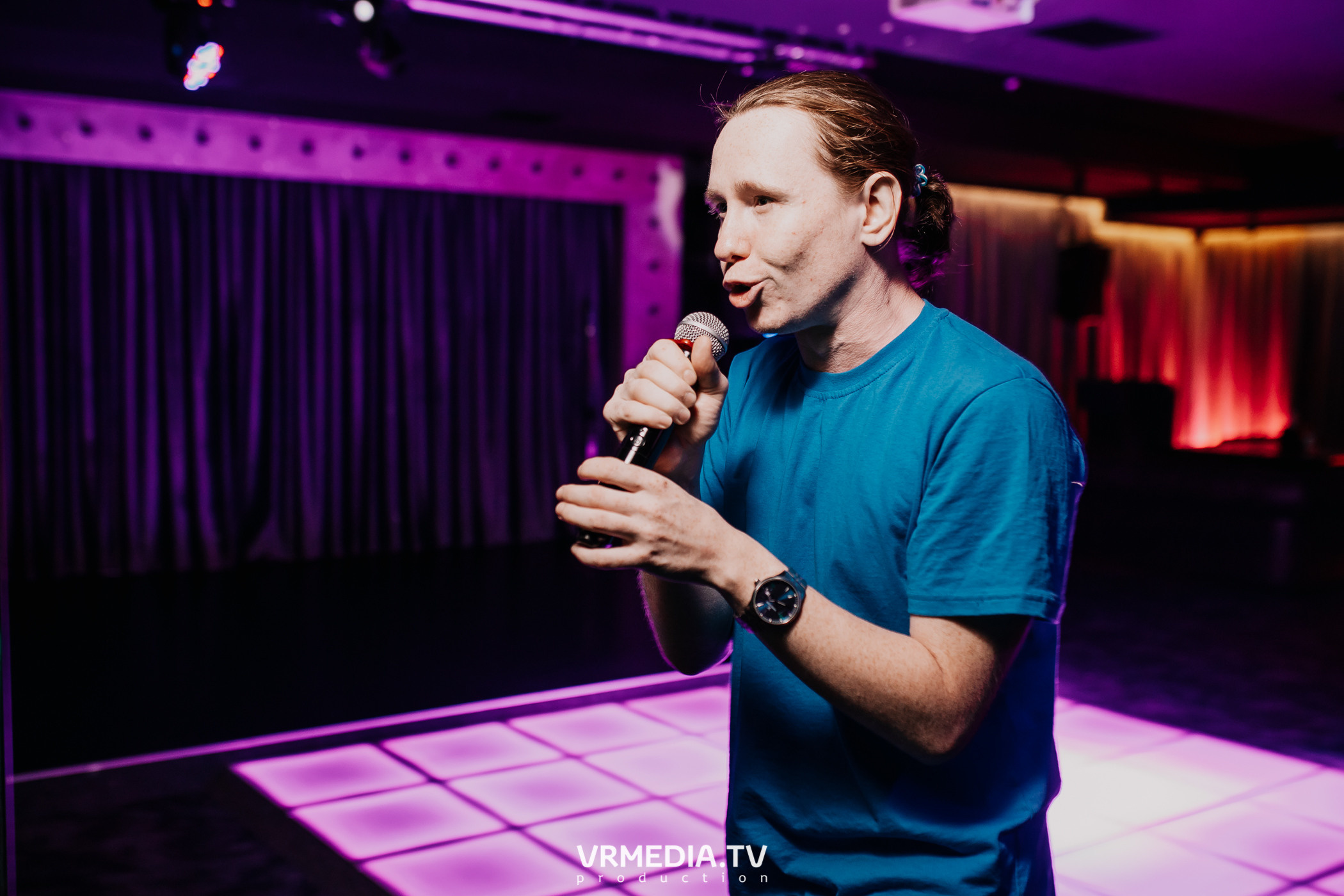 Выходные в караоке-баре «Volna»