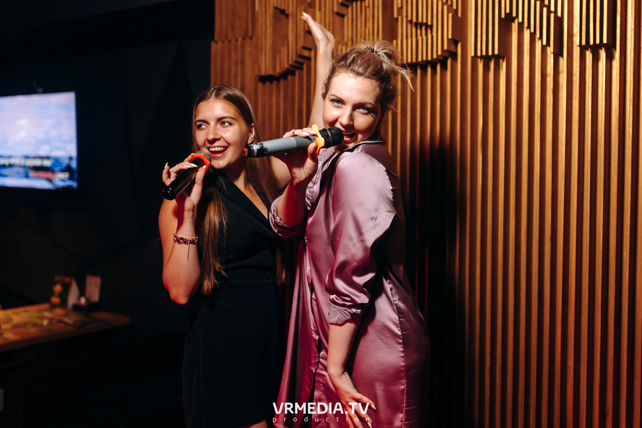 Выходные в баре «DOSKI»