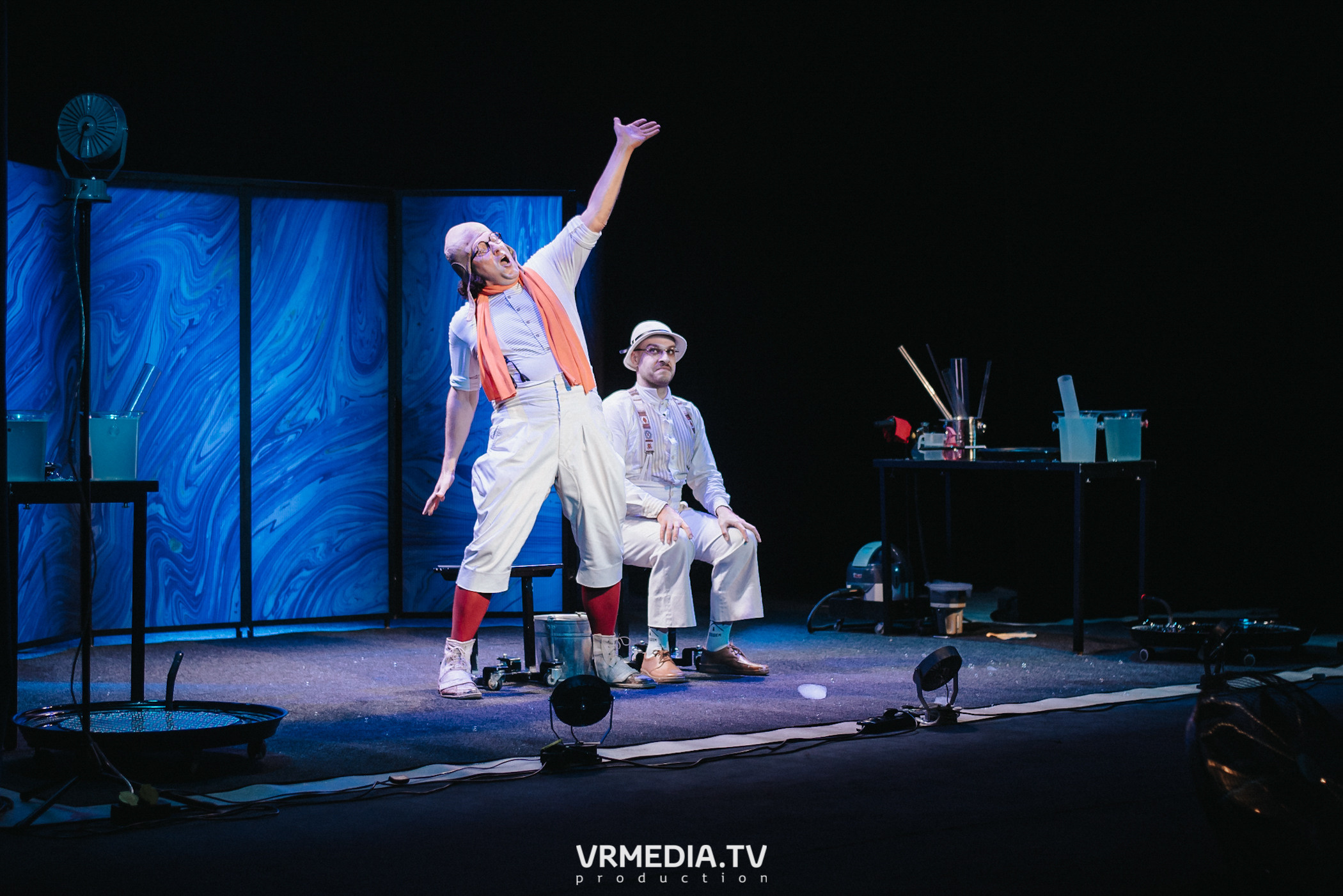 Шоу мыльных пузырей CLINK