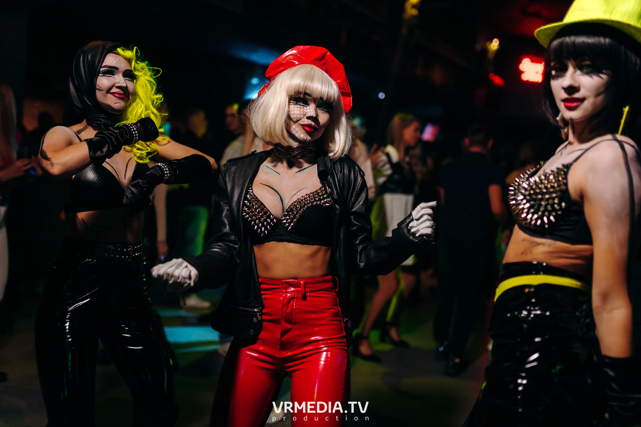 Выходные в баре «DOSKI»