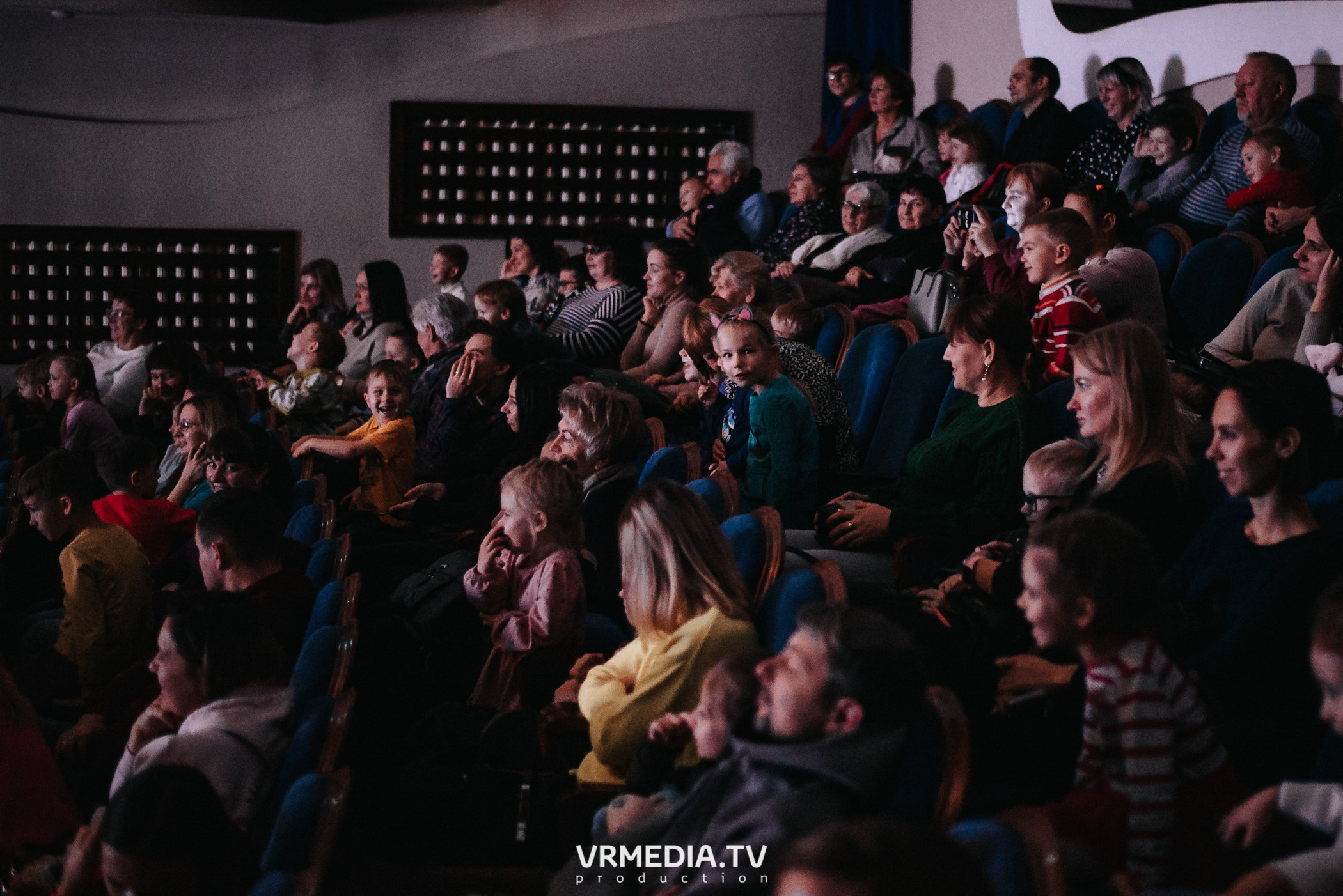 Шоу мыльных пузырей CLINK