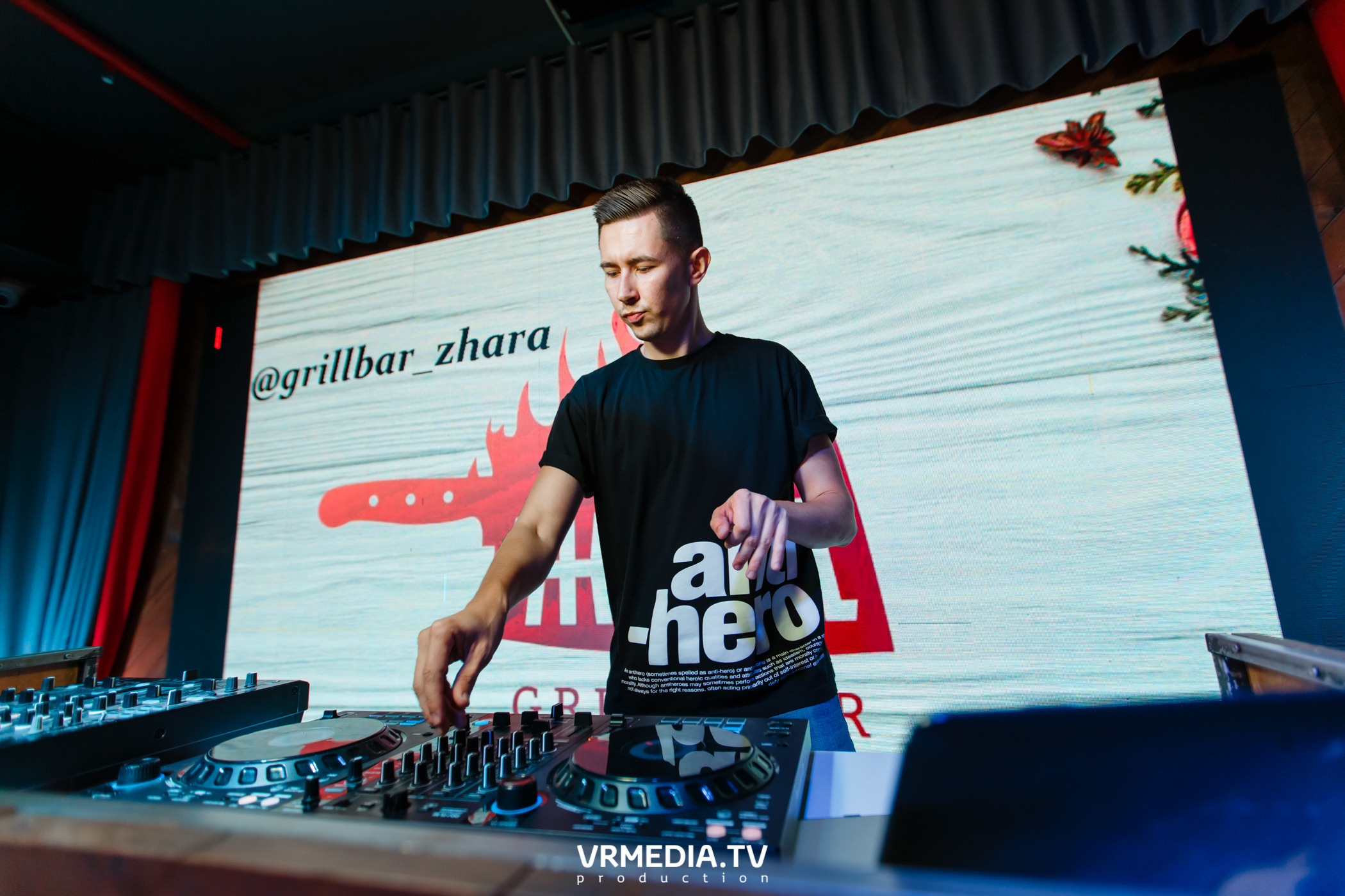 #ЖАРКИЕДНИИНОЧИ в гриль-баре «Жара»