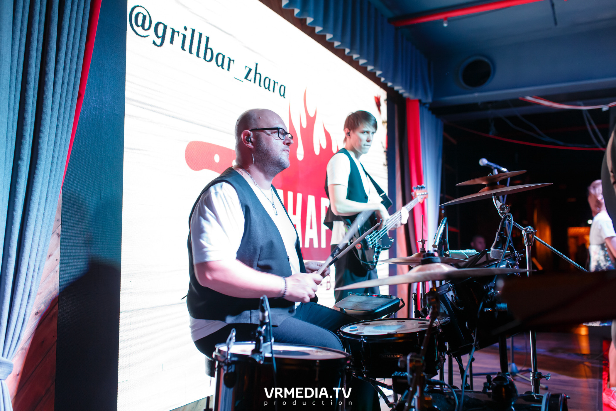 #ЖАРКИЕДНИИНОЧИ в гриль-баре «Жара»