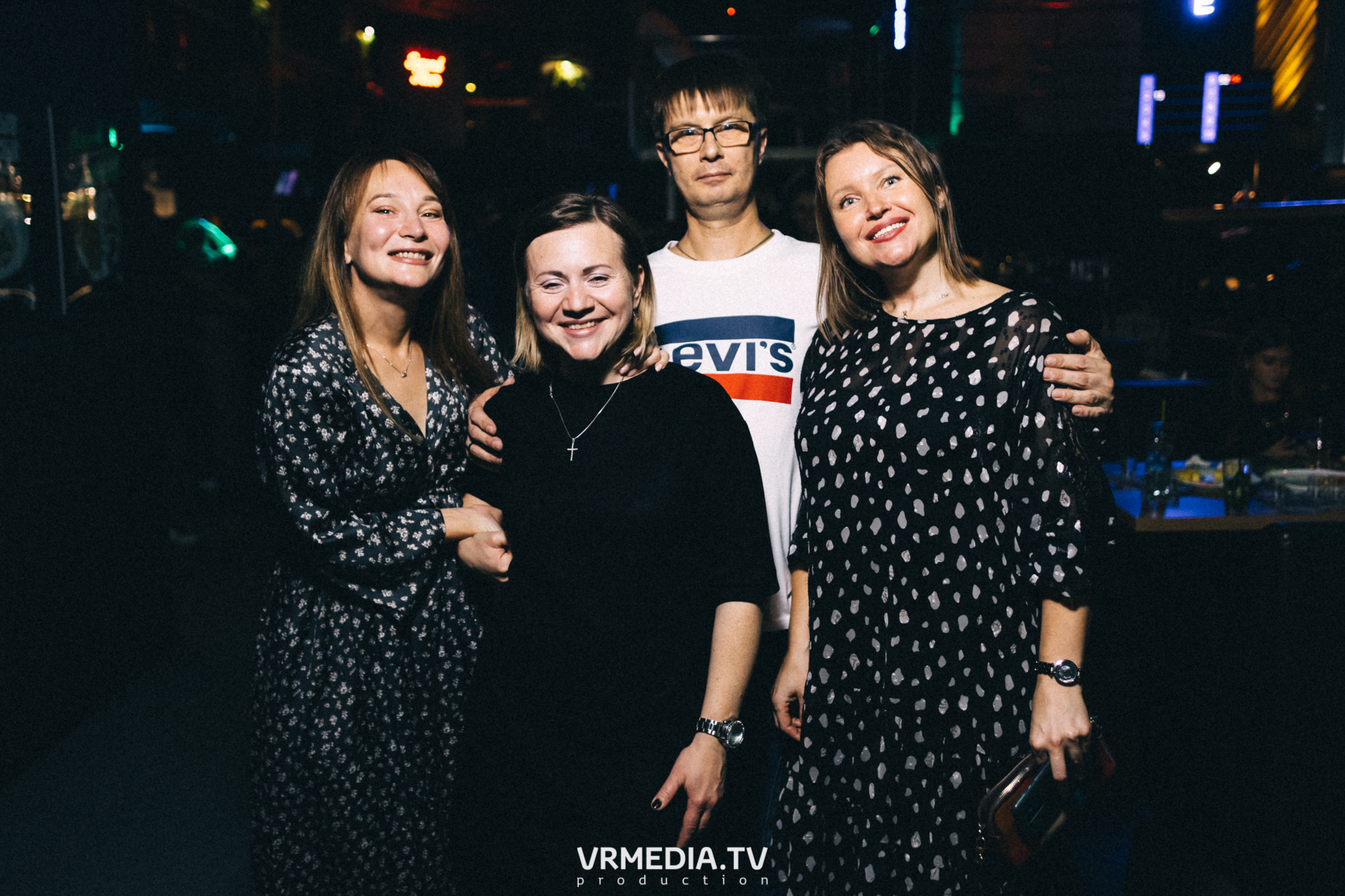 Выходные в баре «DOSKI»