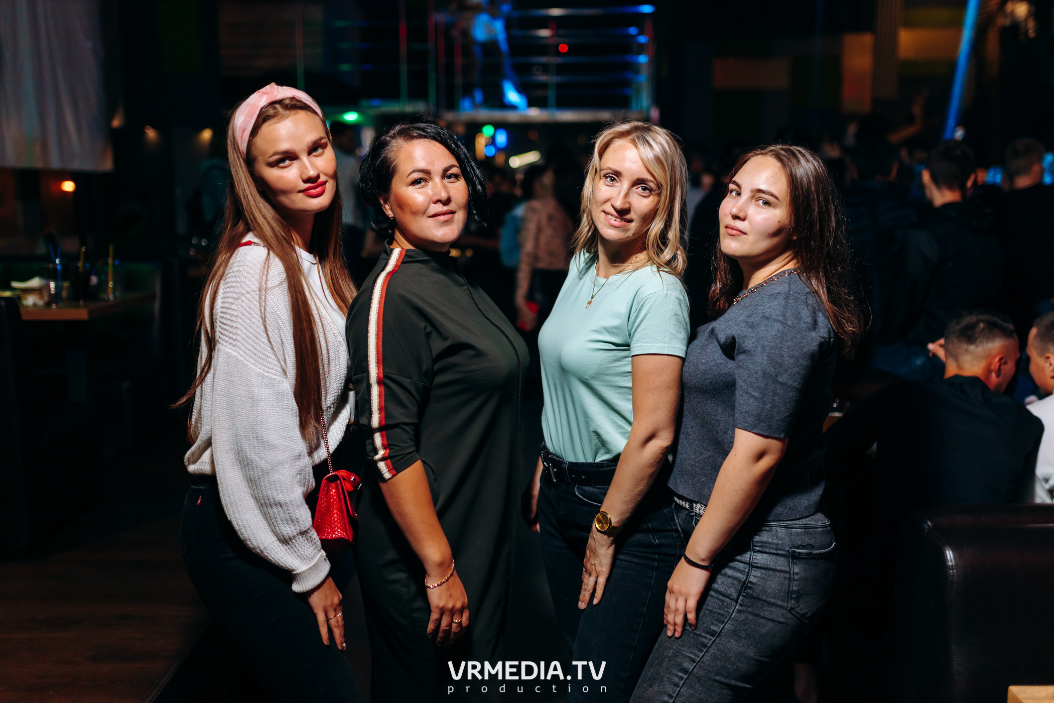 Выходные в баре «DOSKI»