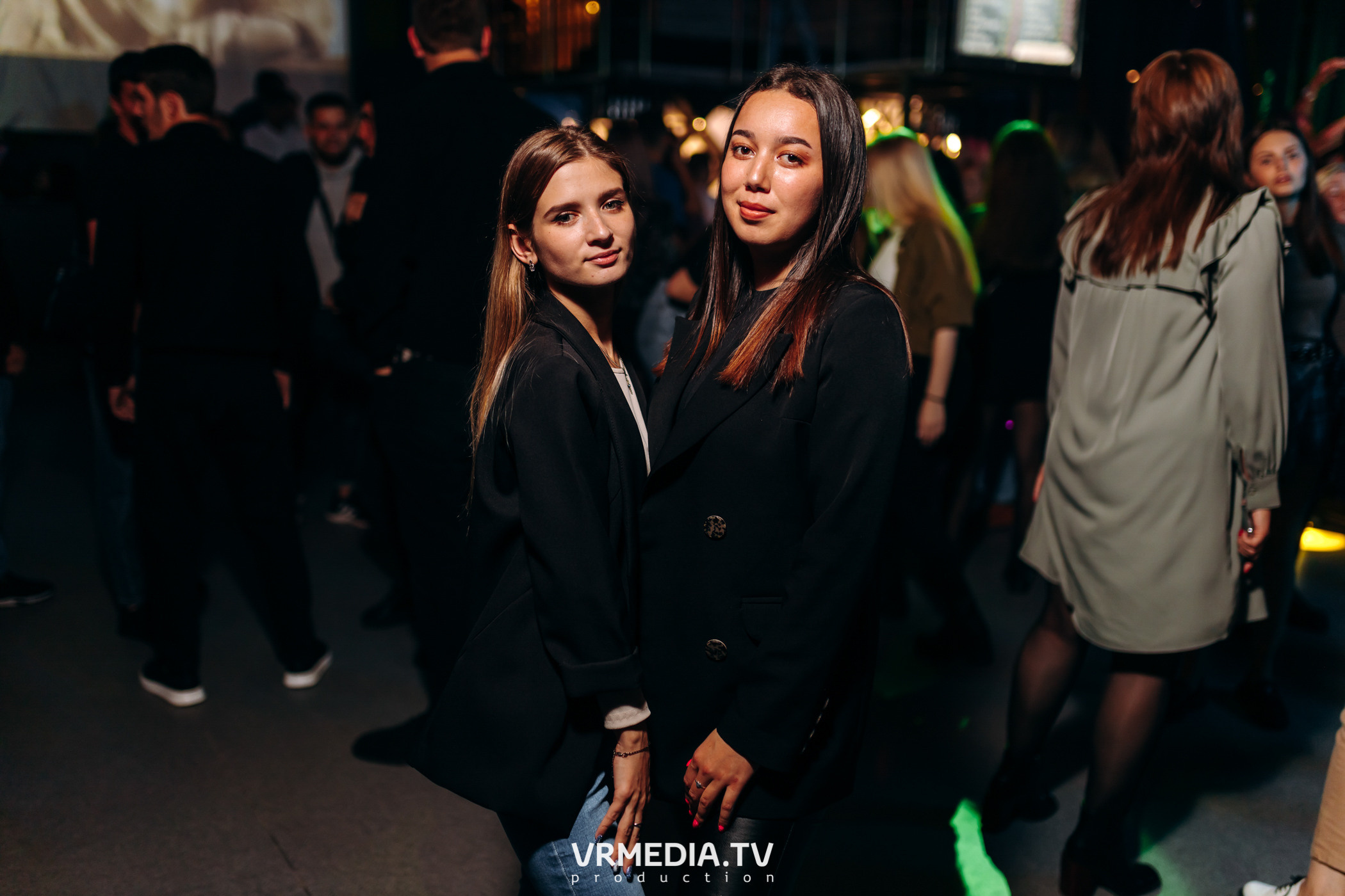 Выходные в баре «DOSKI»