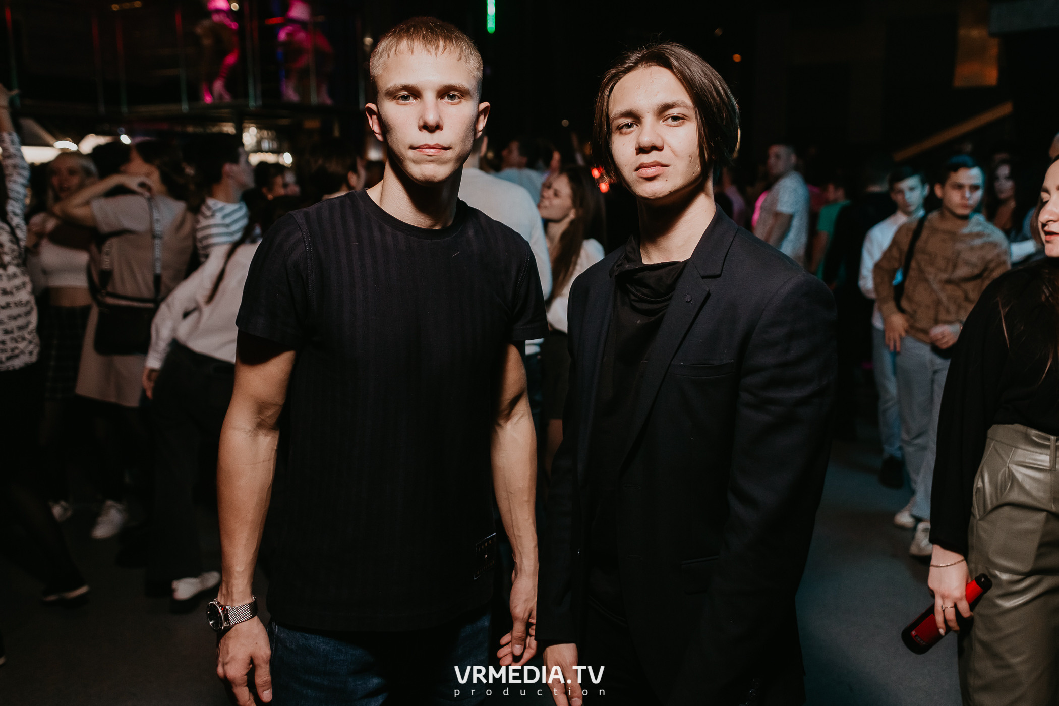 Выходные в баре «DOSKI»