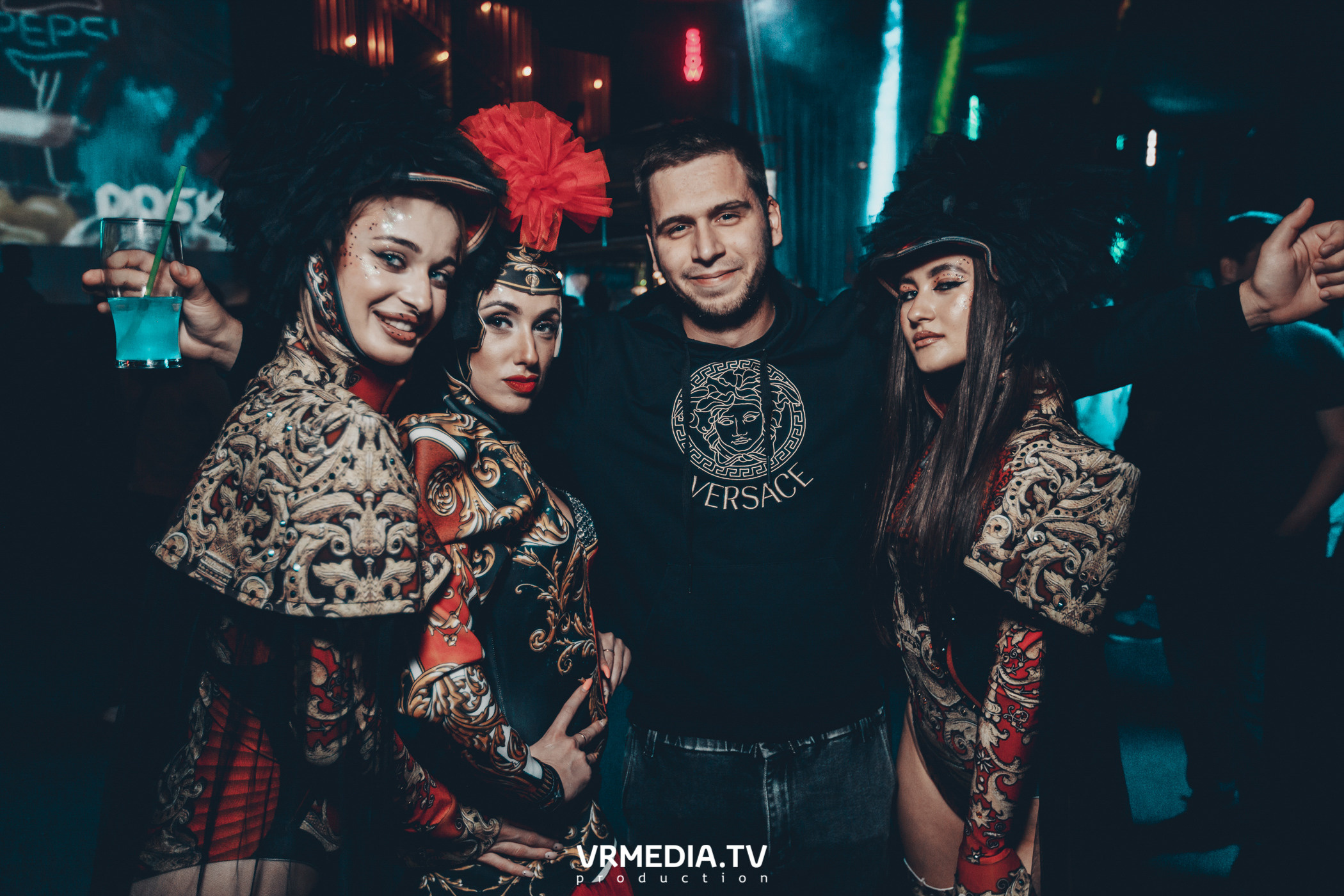 Выходные в баре «DOSKI»