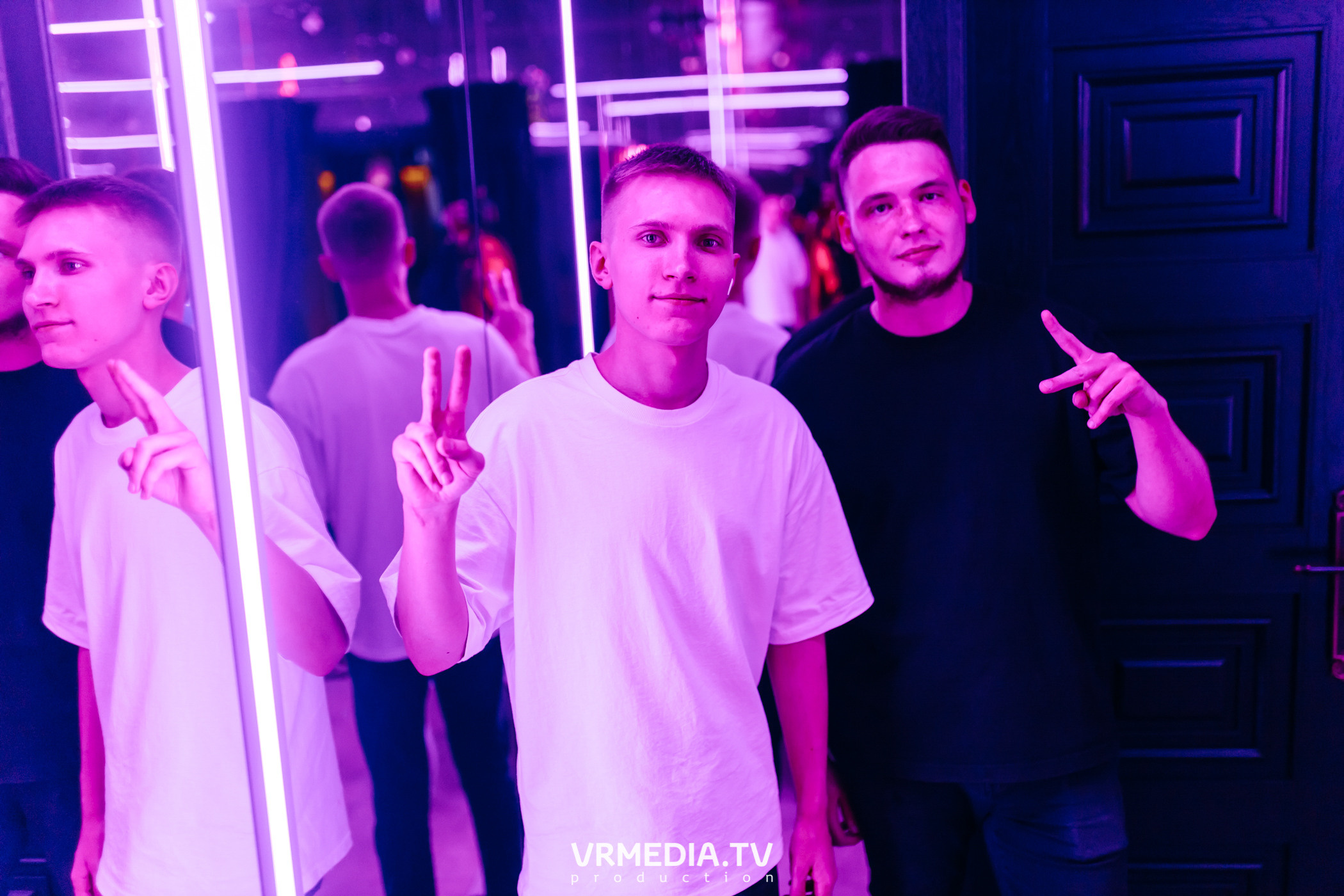 «Жуй орбит без сахара» в караоке-баре «Volna»