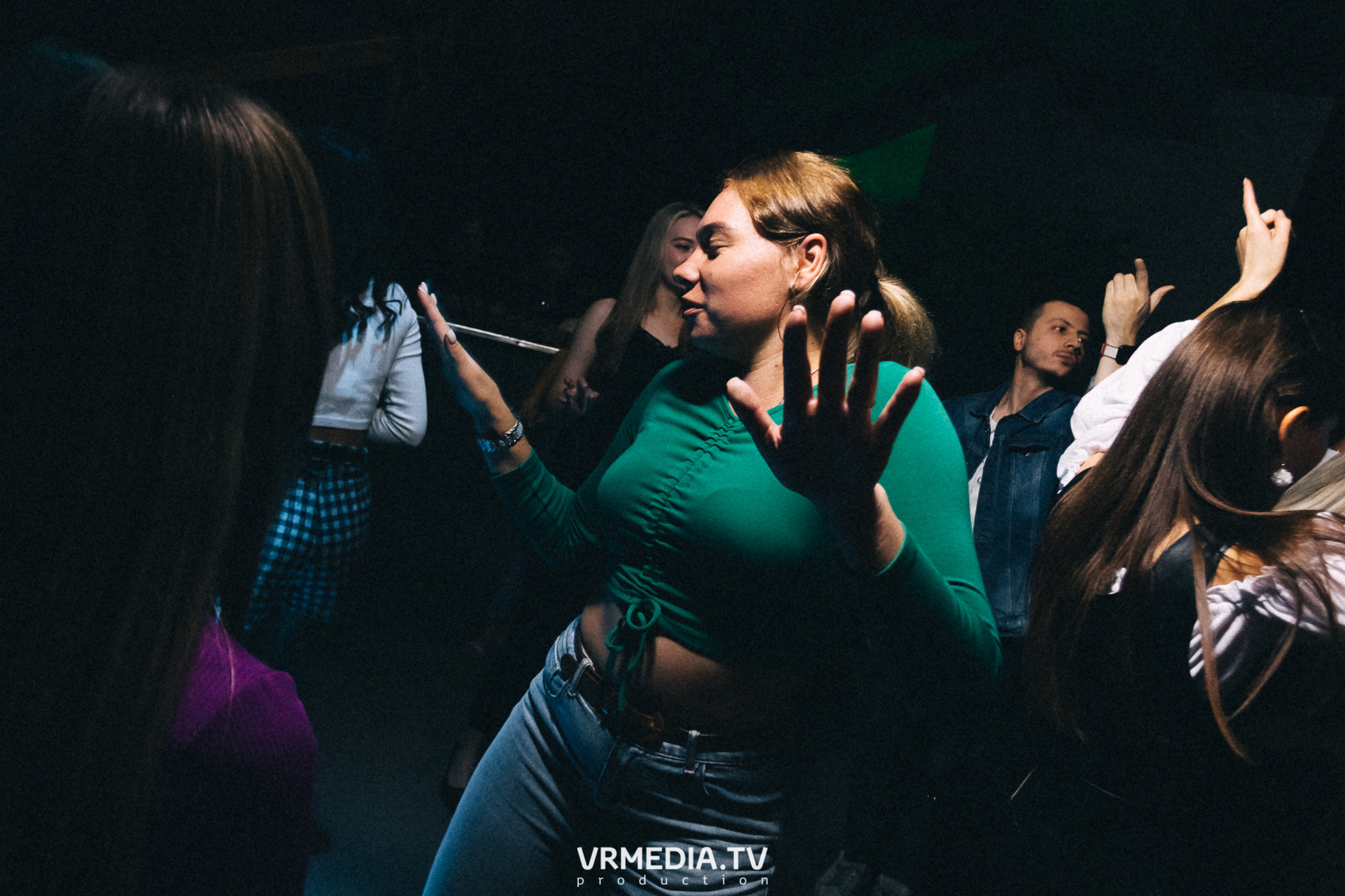 Выходные в баре «DOSKI»