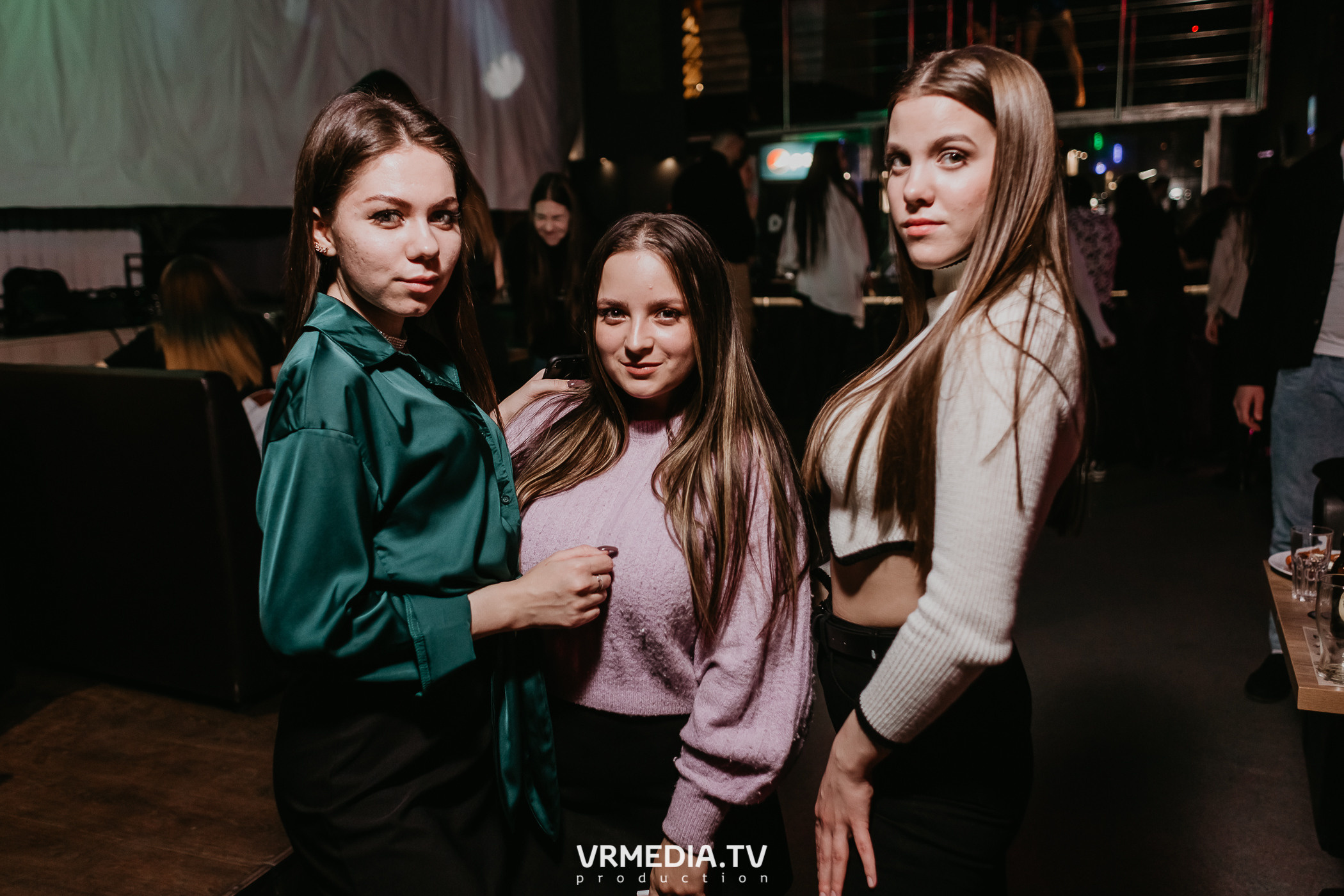 Выходные в баре «DOSKI»