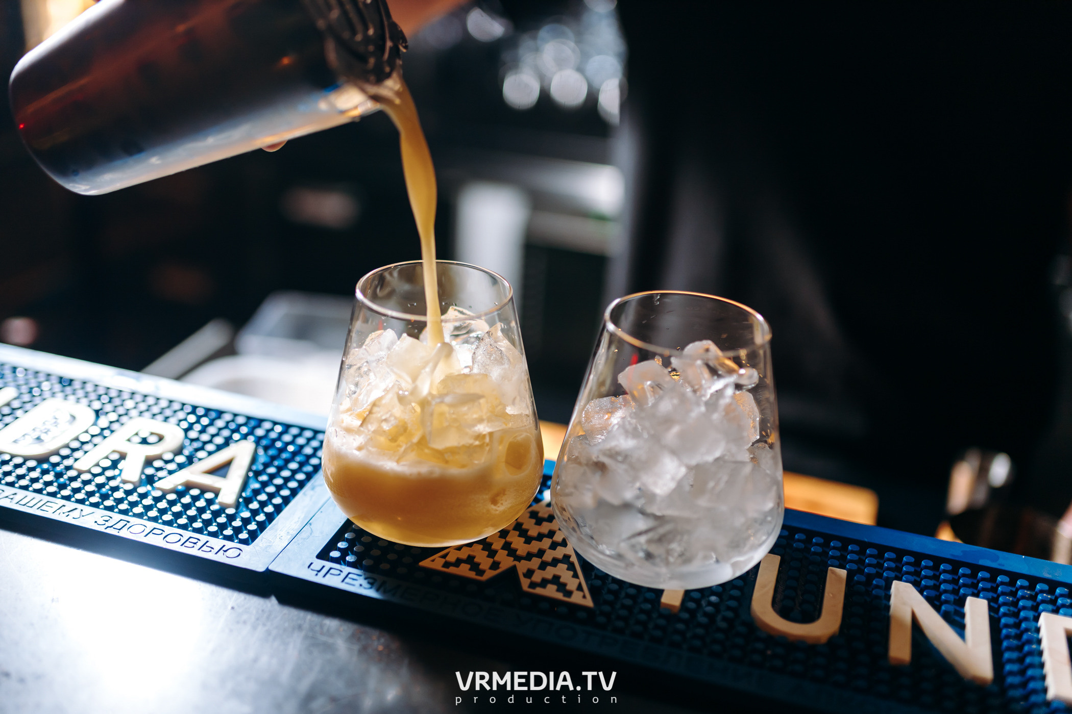 «Жуй орбит без сахара» в караоке-баре «Volna»