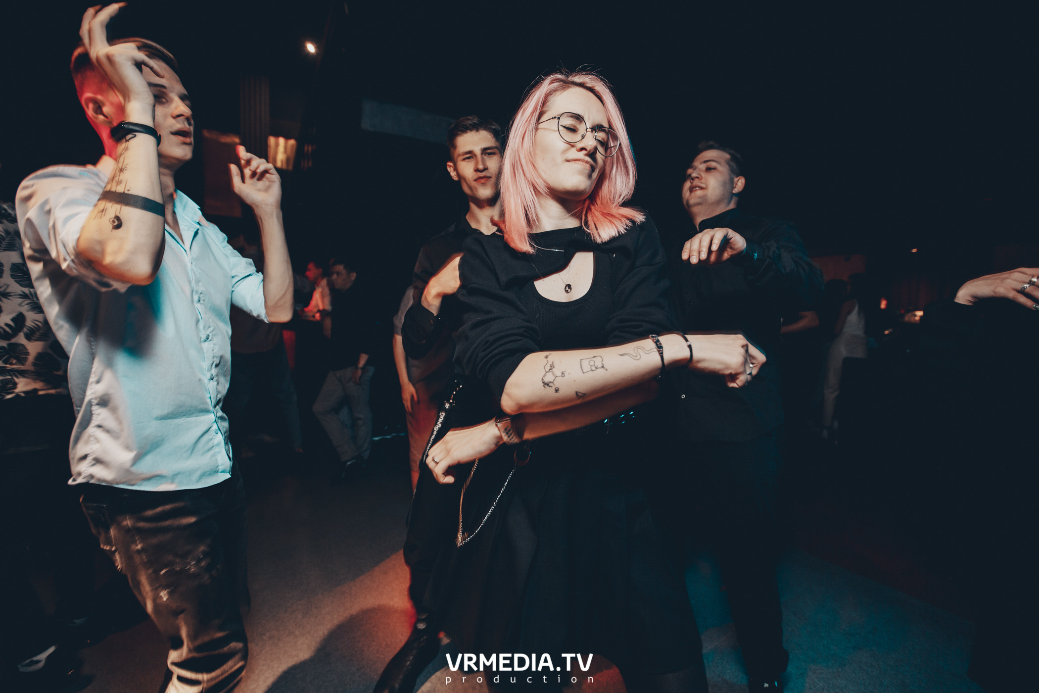 Выходные в баре «DOSKI»