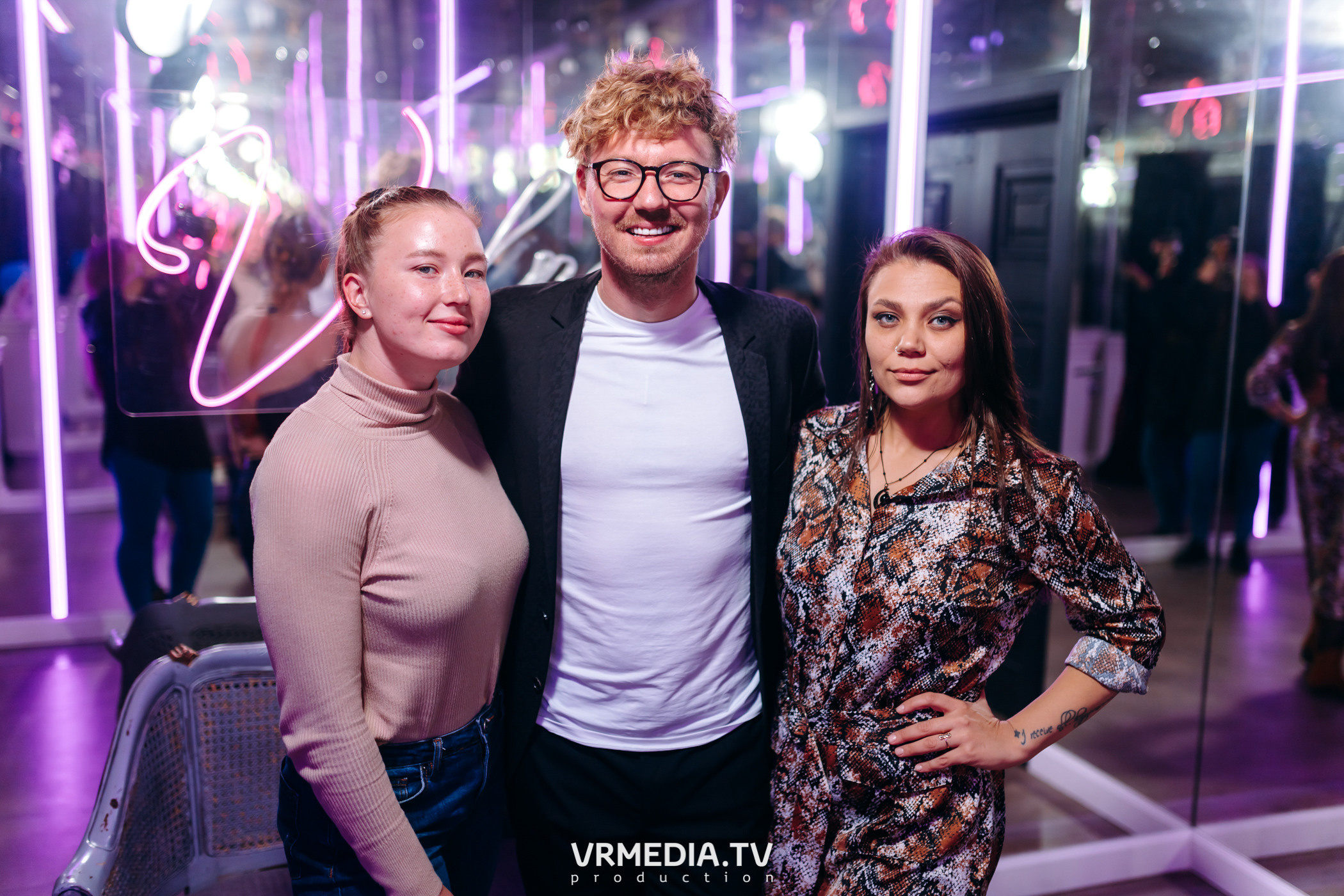 «Жуй орбит без сахара» в караоке-баре «Volna»