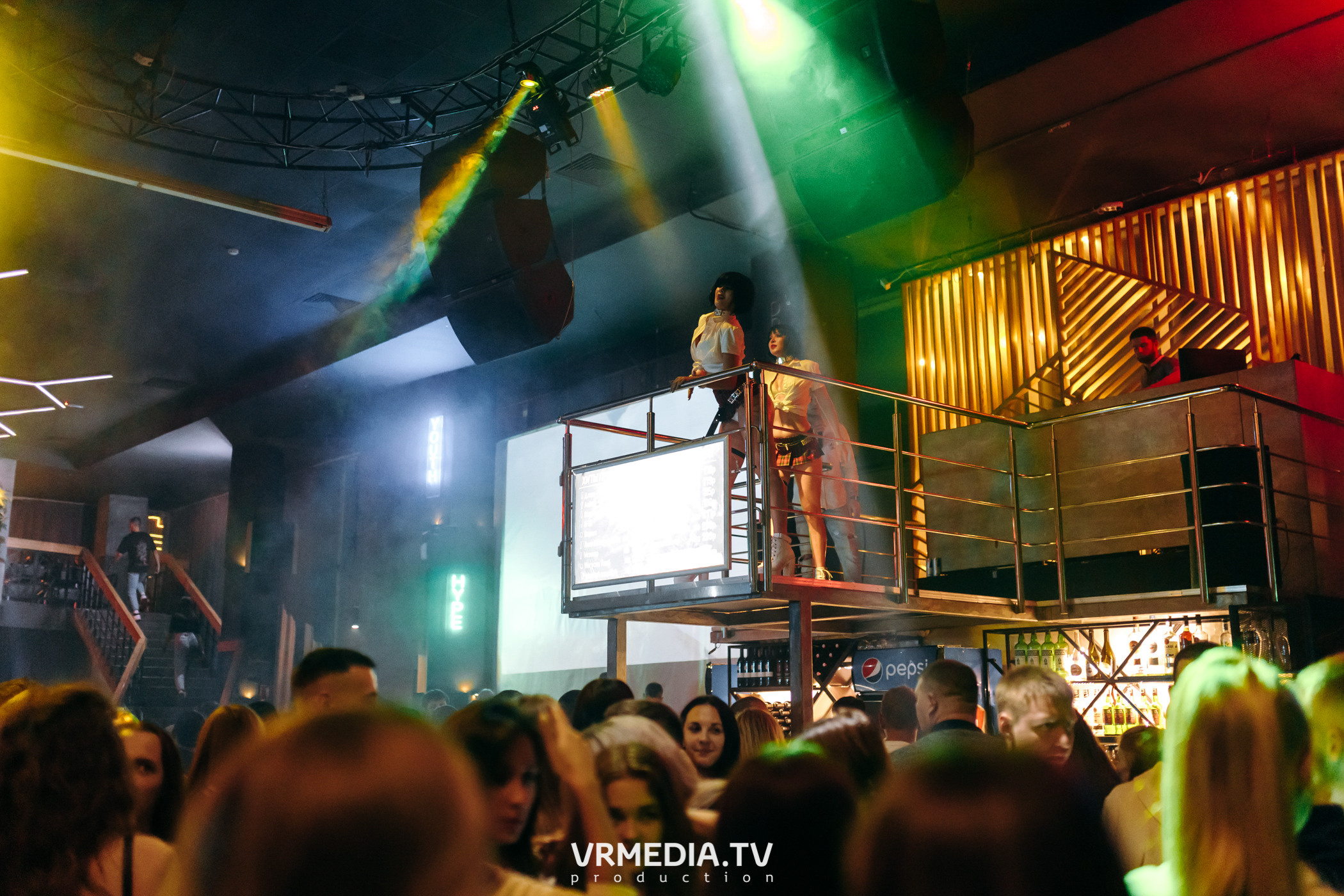 Выходные в баре «DOSKI»